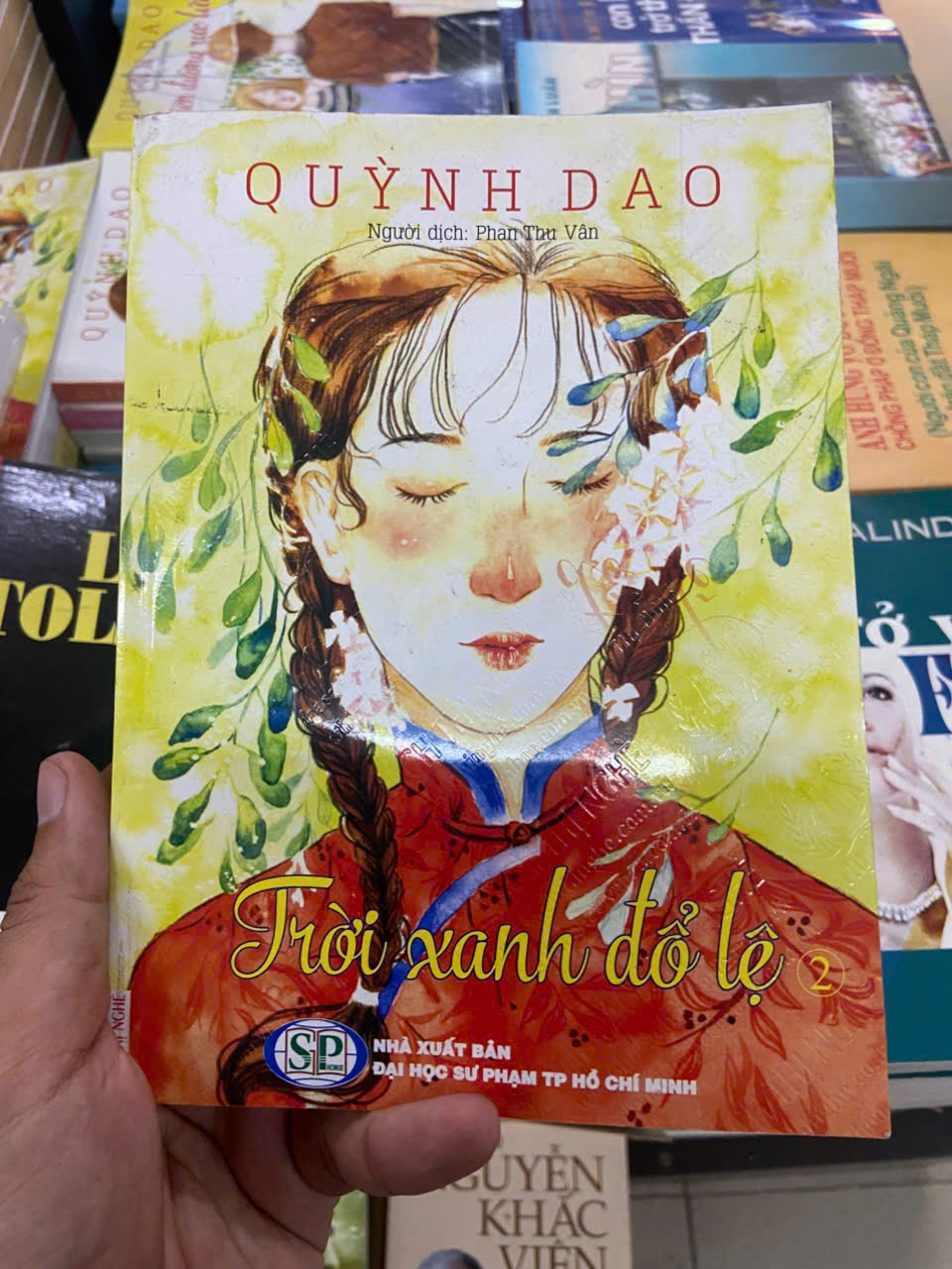 Trời xanh đổ lệ - Quỳnh Dao (Sách văn học) VAVO