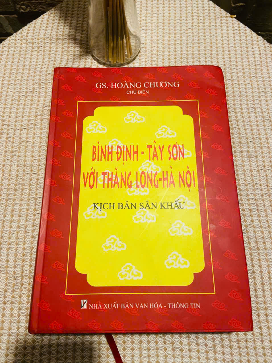 Bình Định Tây Sơn với Thăng Long Hà Nội - Giáo Sư Hoàng Chương (Sách văn học) VAVO