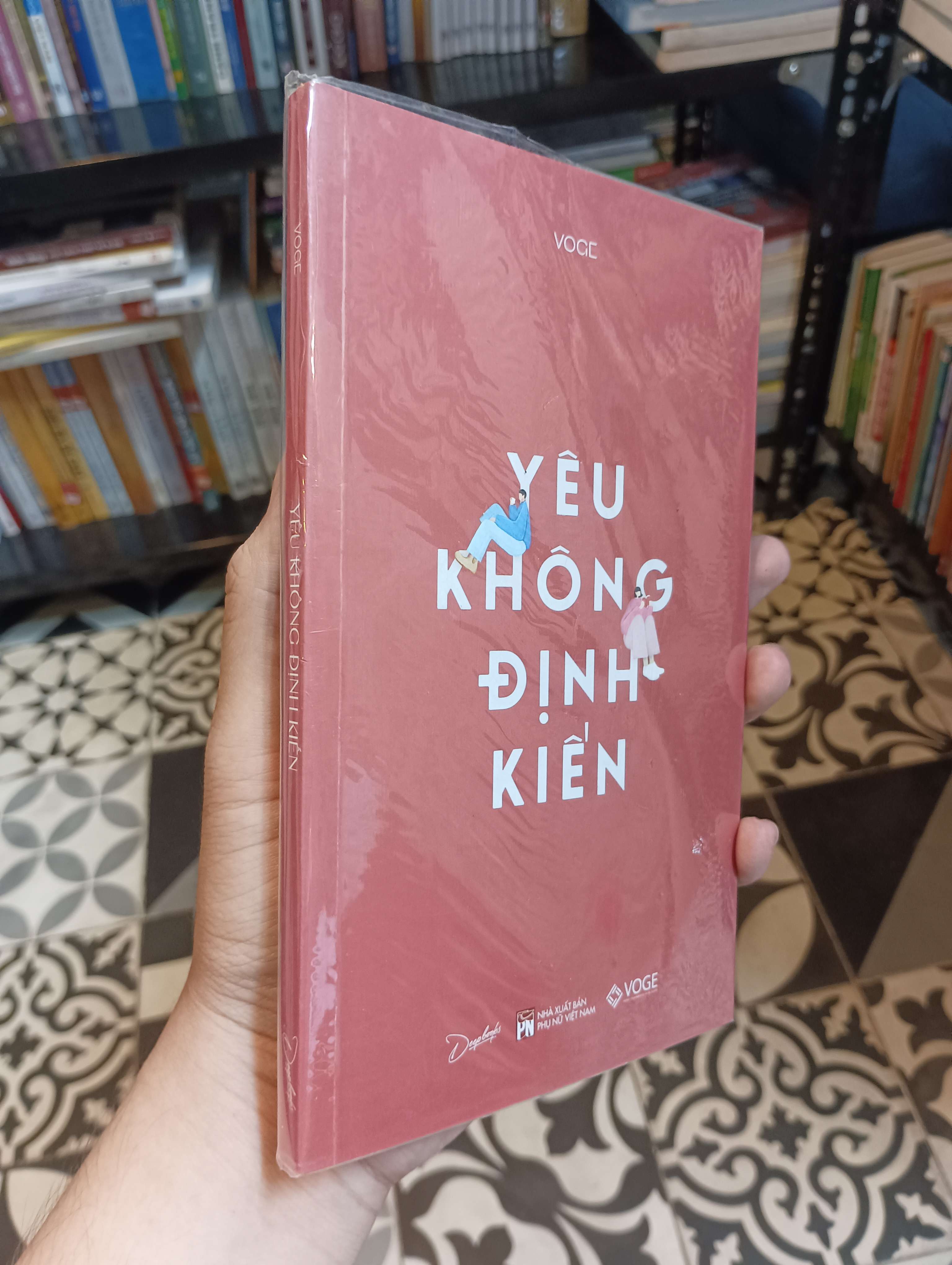 Yêu không định kiến 2023 Mới 90% (Sách văn học) HTB