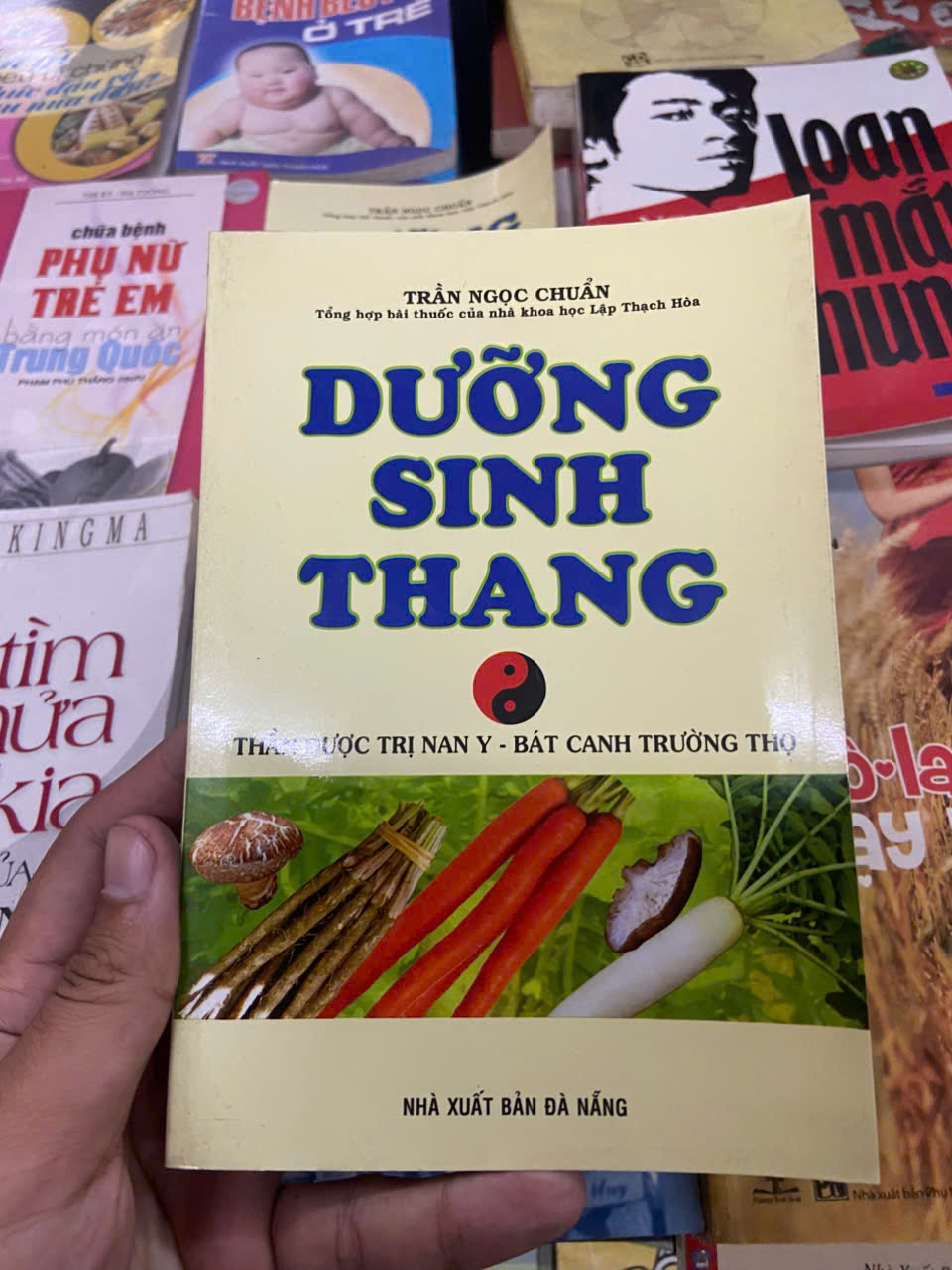 Dưỡng sinh than: thần dược trị nan y, bát canh trường thọ - Trần Ngọc Chuẩn (Sách Y học - Sức khỏe - Thể thao) VAVO
