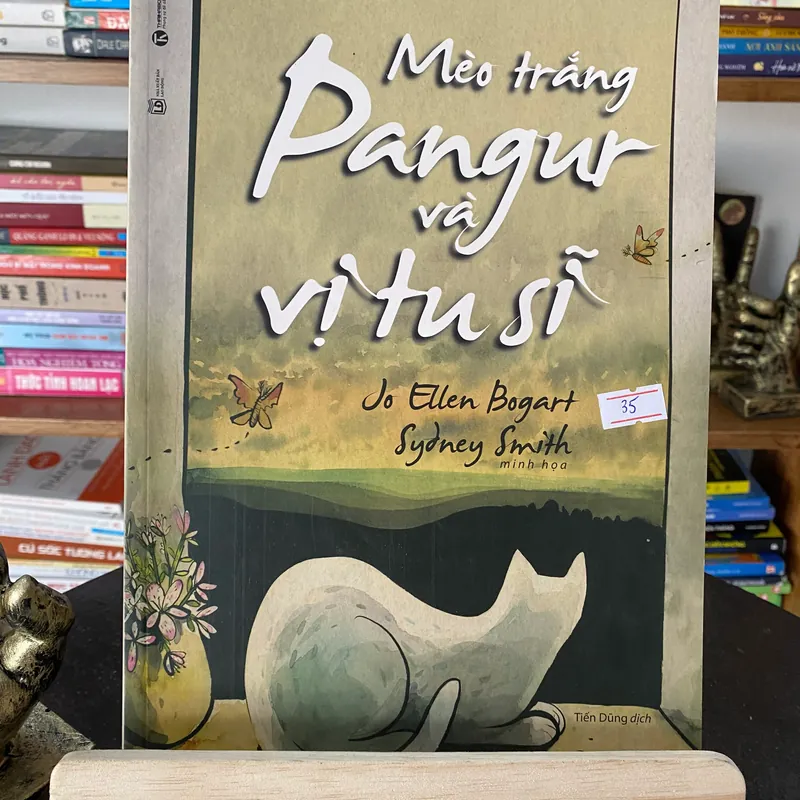 Mèo trắng Pangur và vị tu sĩ - Ellen Bogart & Sydney Smith (Văn học nước ngoài) AB