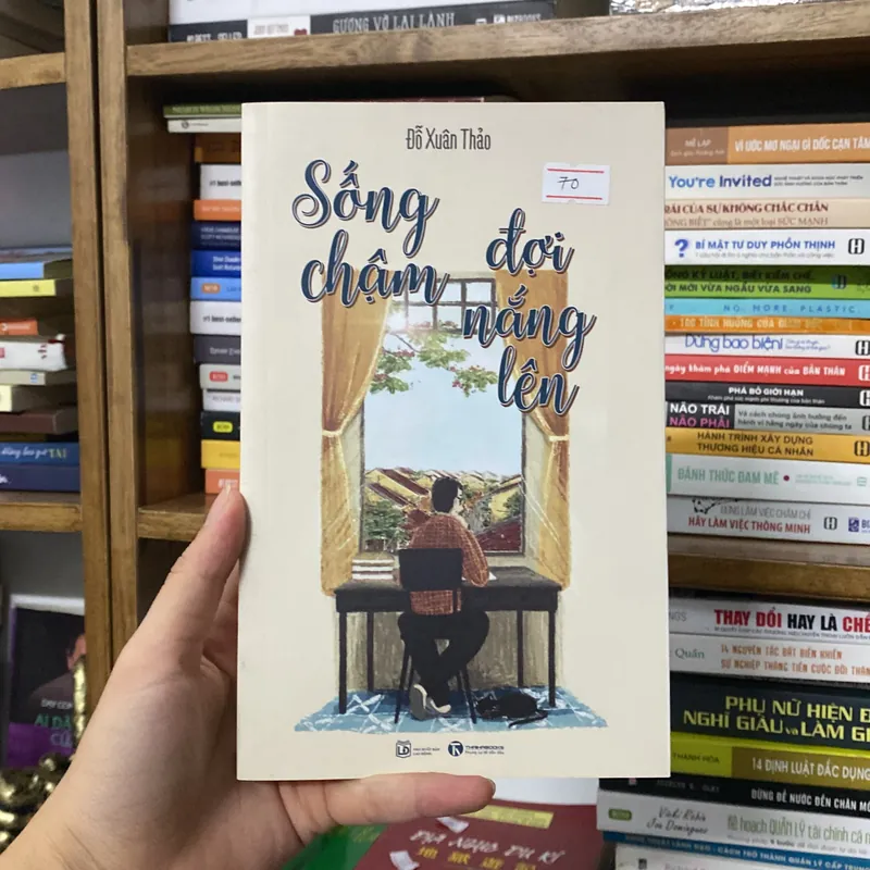 Sách sống chậm đợi nắng lên đó - Xuân Thảo (Sách lịch sử - triết học) AB