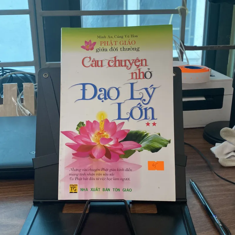 Câu chuyện nhỏ đạo lý lớn (Sách lịch sử - triết học) AB