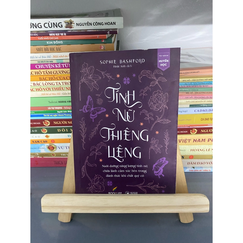 Tính nữ thiêng liêng – Sophie Bashford (Hoài Anh dịch) (Văn học nước ngoài) AB