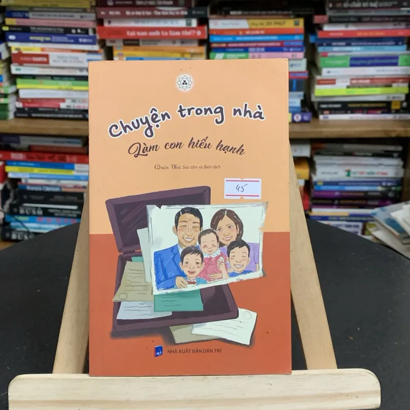 Chuyện trong nhà-Làm con hiếu hạnh (Sách văn học) AB