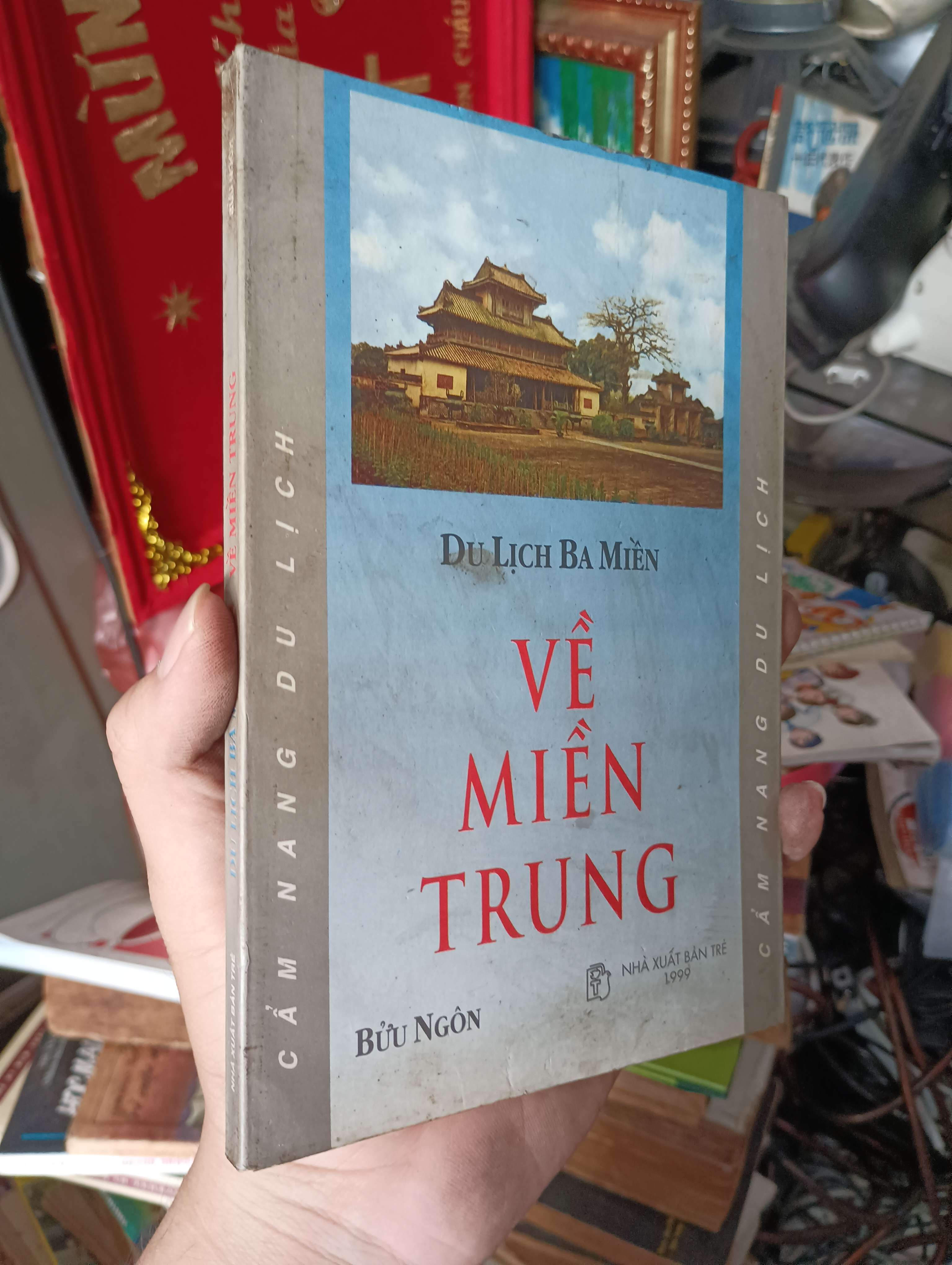 Về Miền Trung - Bửu Ngôn 1999 (Sách kiến thức tổng hợp) KSX