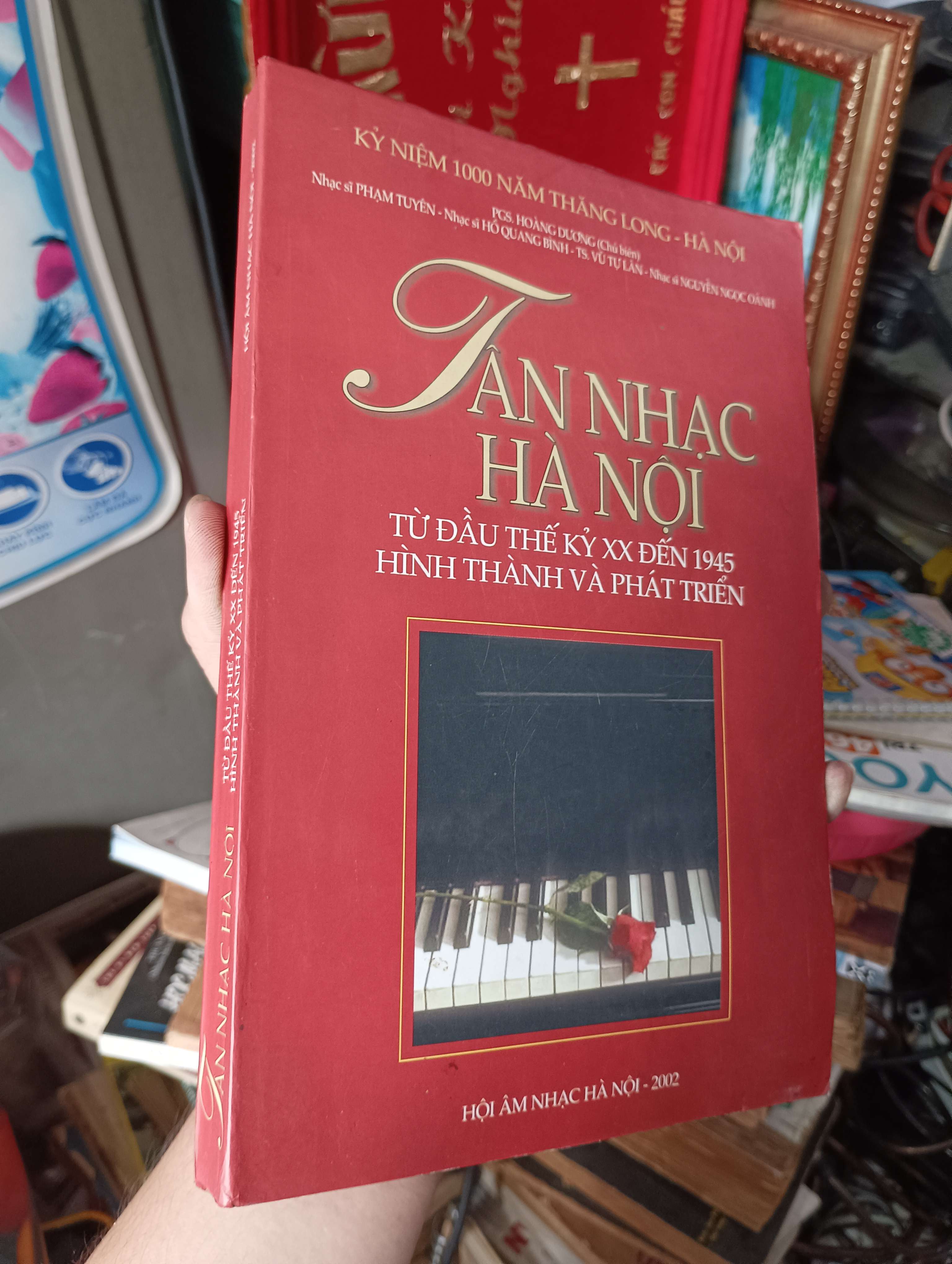 Tân nhạc Hà Nội: Từ đầu thế kỷ XX đến 1945 - Hình thành và phát triển (PGS. Hoàng Dương) 2002 (Sách kiến thức tổng hợp) KSX