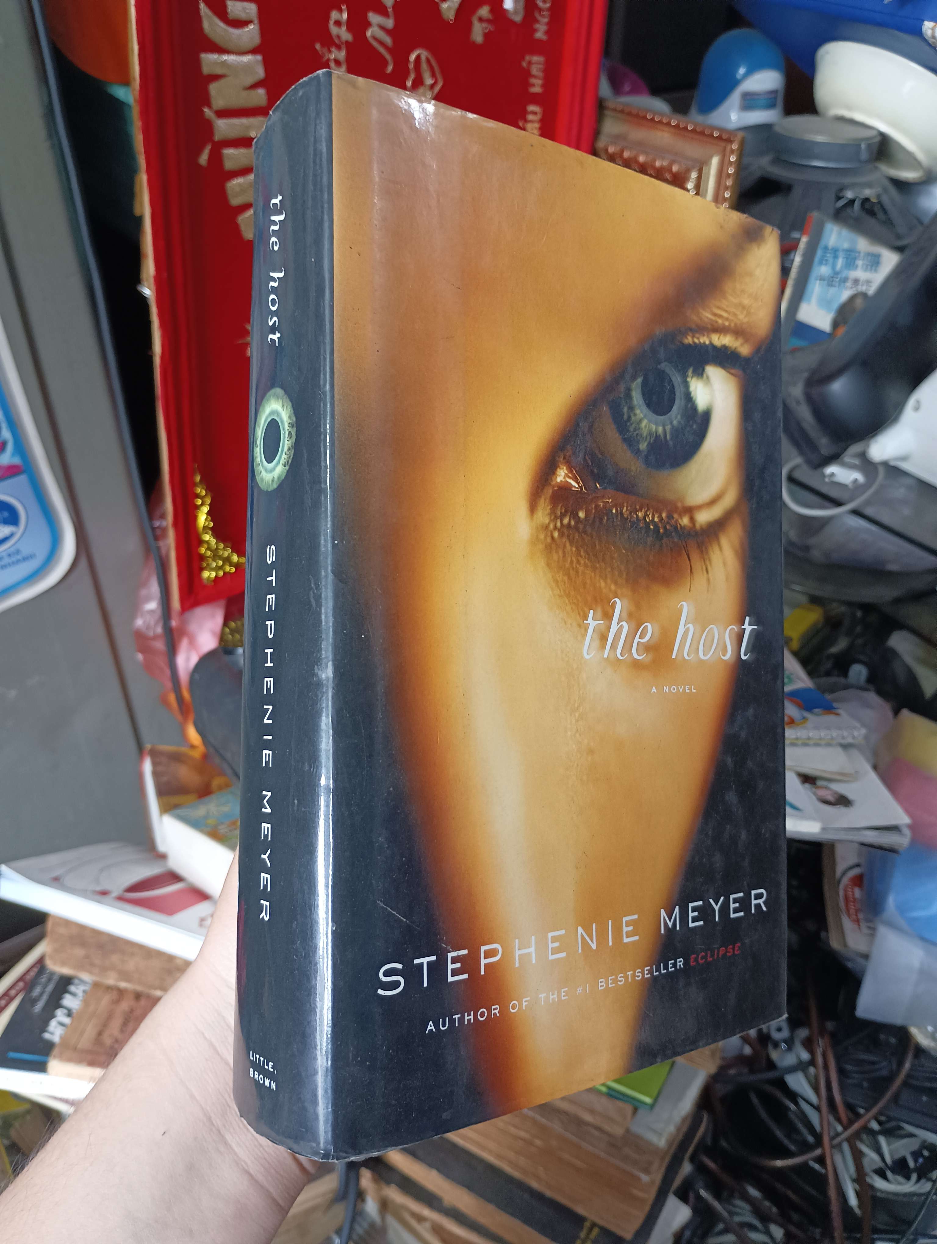 The Host - Stephenie Meyer (Sách ngoại) KSX