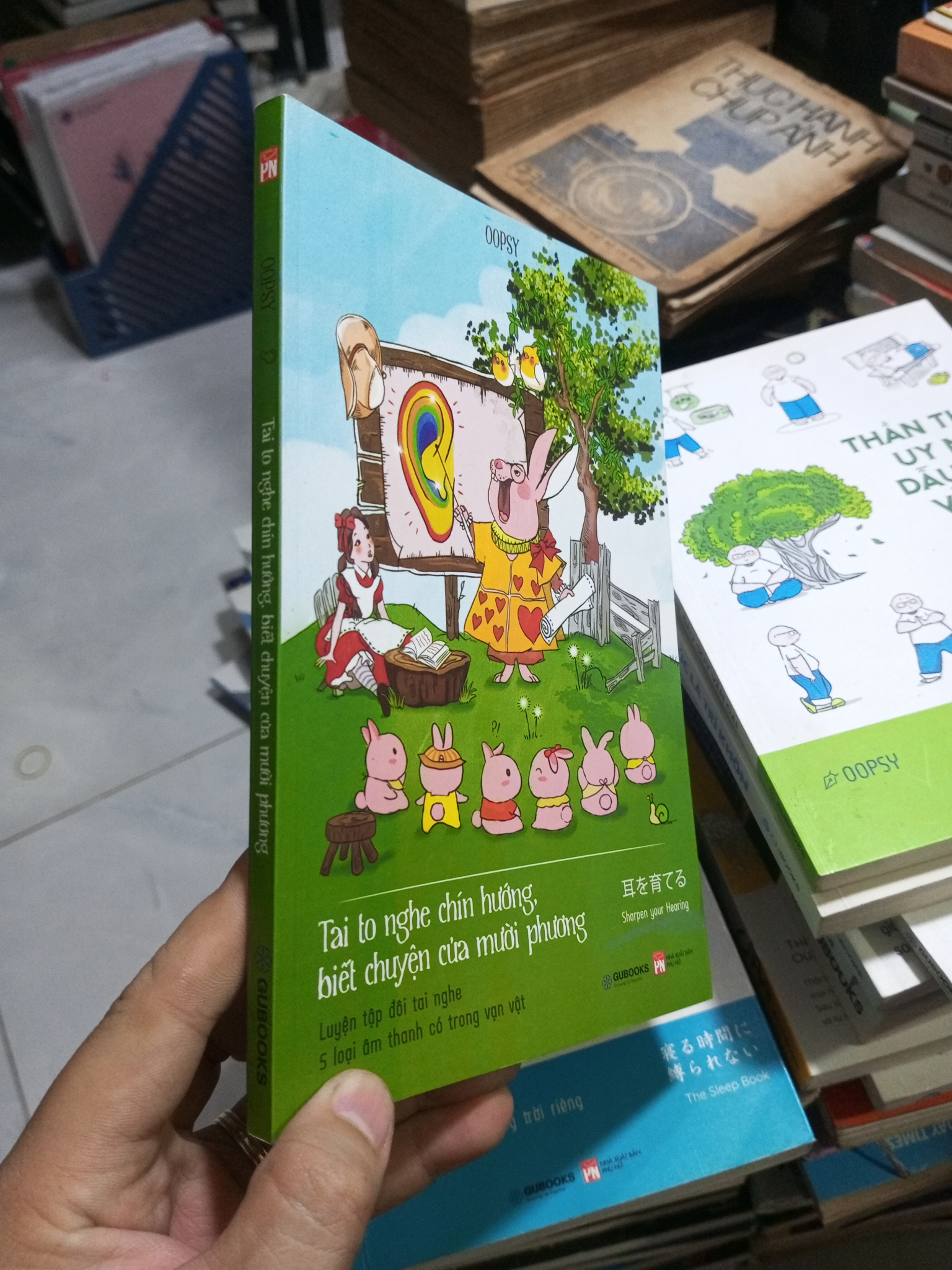 Tai To Nghe Chín Hướng, Biết Chuyện Của Mười Phương - Oopsy 2018 mới 90% (Sách văn học) HCM