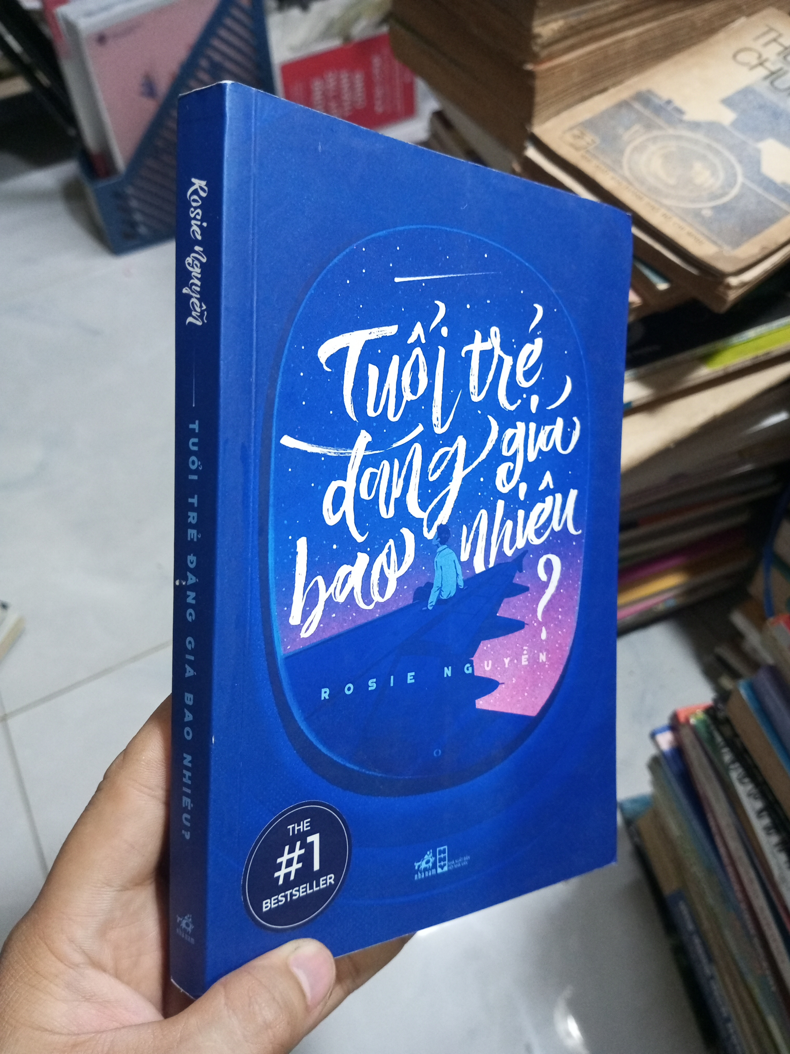 Tuổi Trẻ Đáng Giá Bao Nhiêu? - Rosie Nguyễn 2021 mới 90% (Sách văn học) HCM