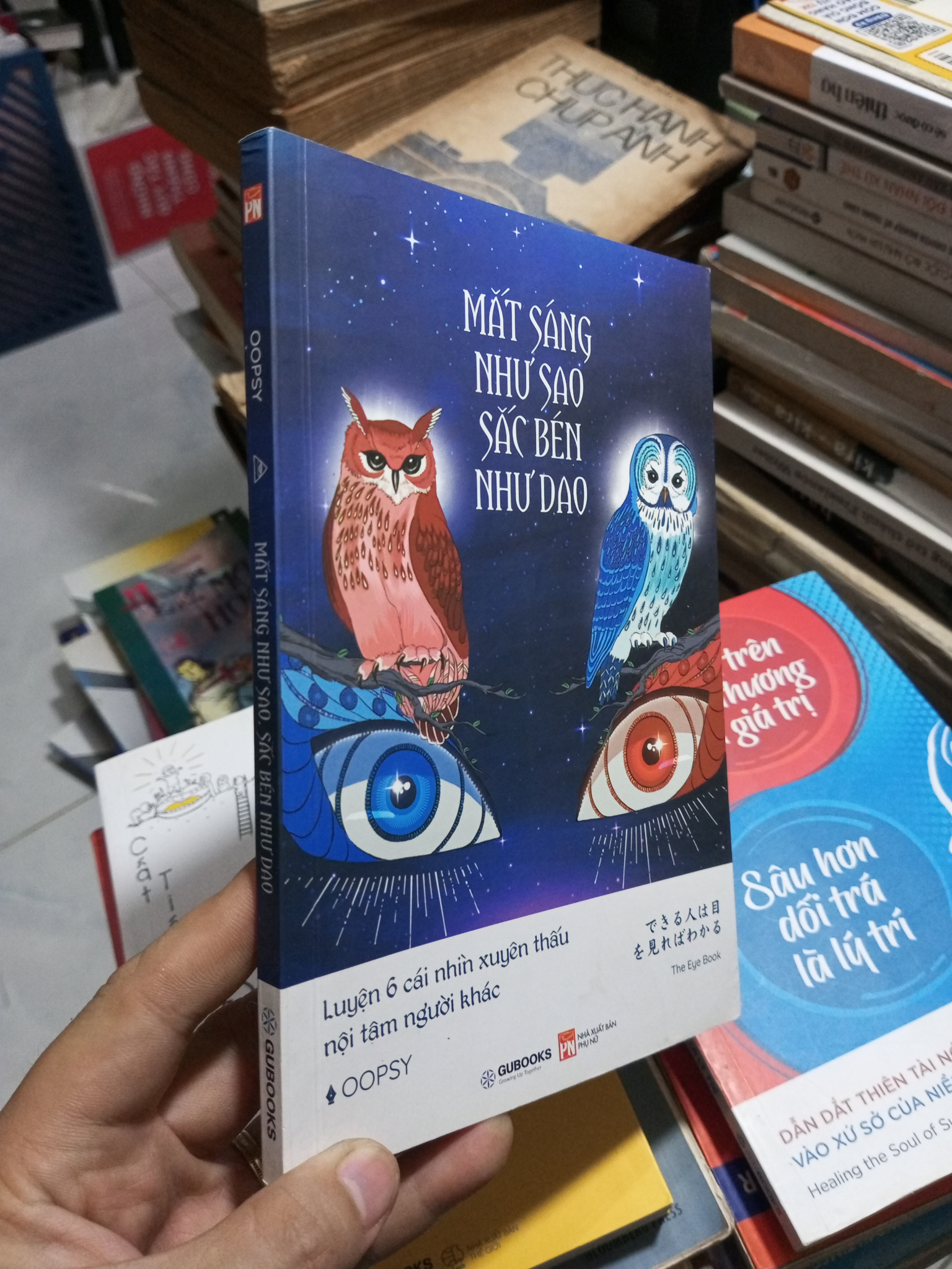 Mắt Sáng Như Sao, Sắc Bén Như Dao - Oopsy 2018 mới 90% (Sách tâm lý học - giới tính) HCM