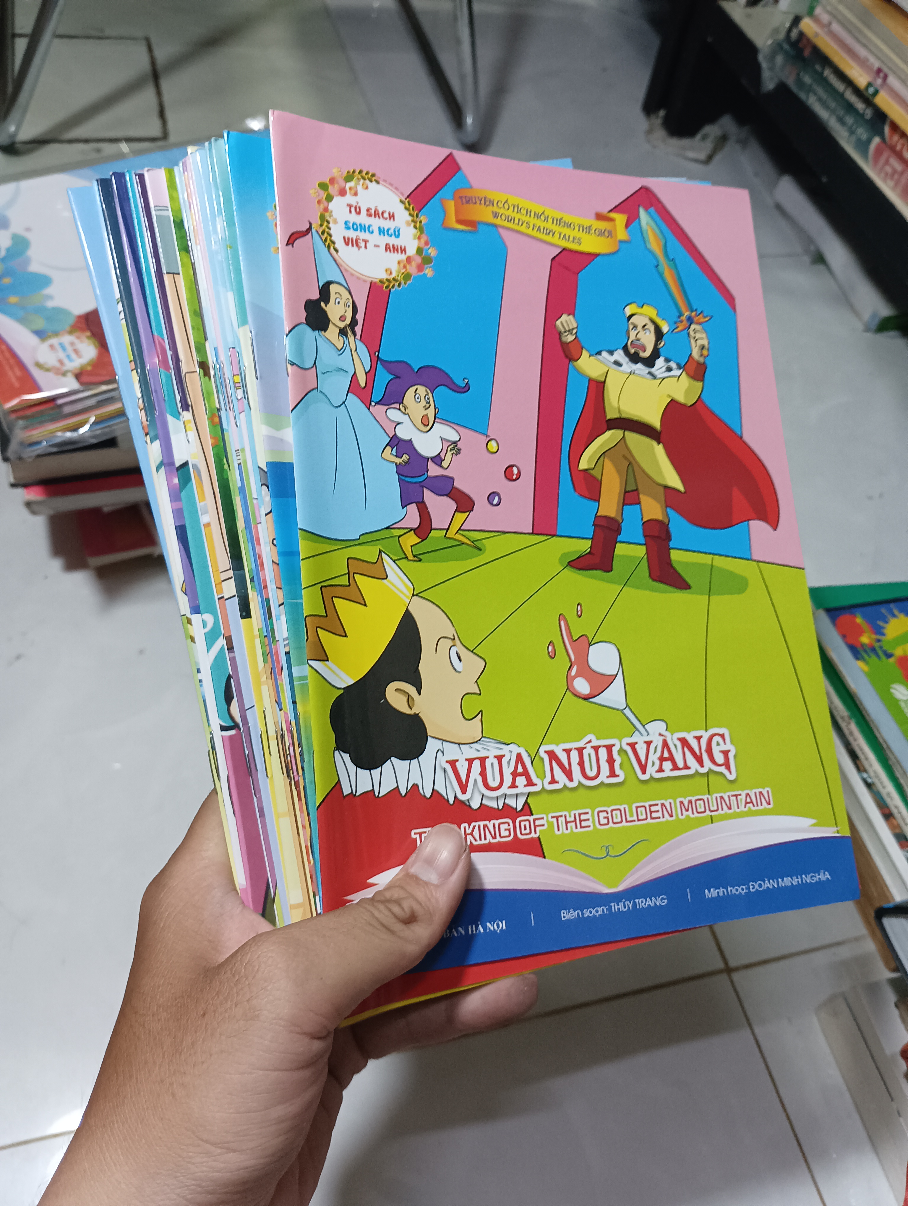 20 cuốn Truyện cổ nổi tiếng thế giới song ngữ Anh Việt 20 cuốn như mới (Sách thiếu nhi) HCM