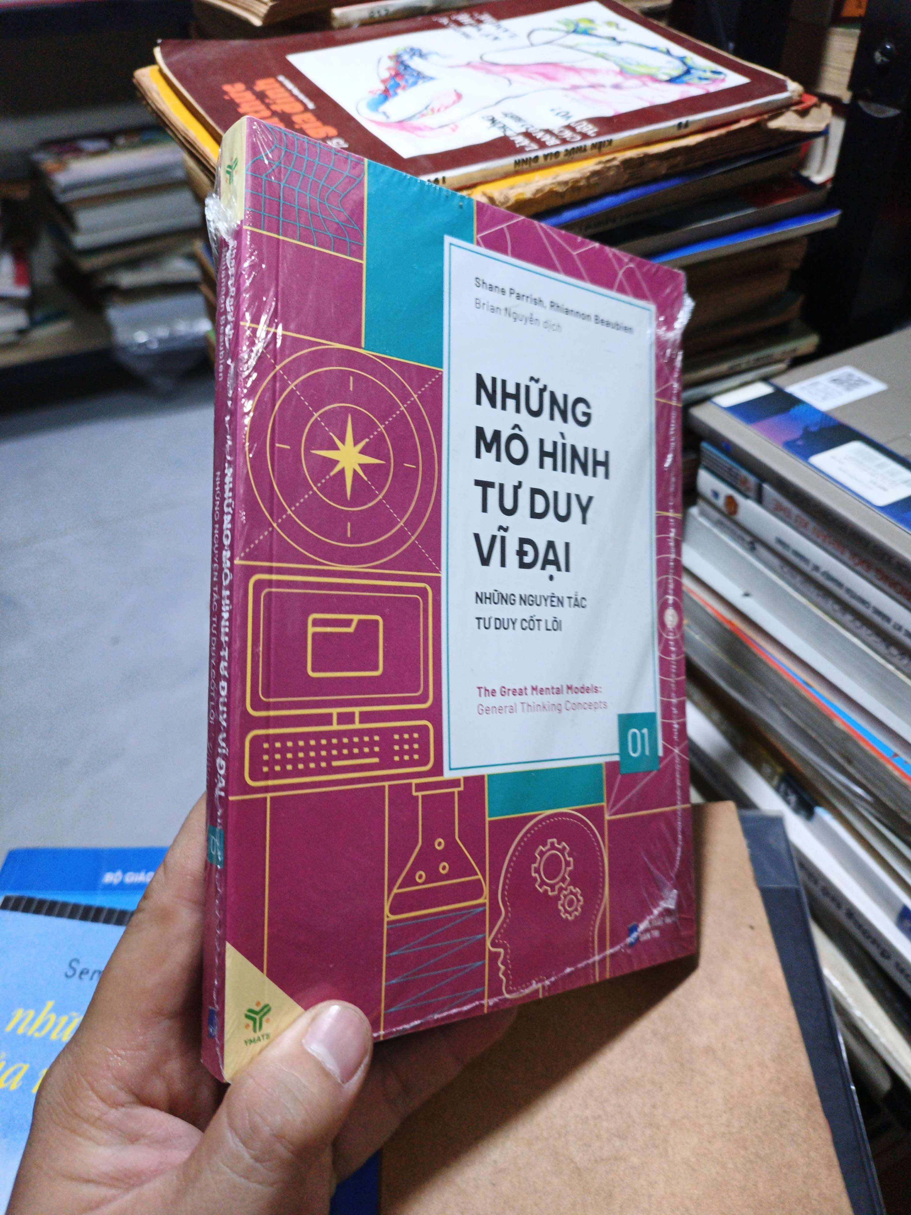 Những Mô Hình Tư Duy Vĩ Đại Những Nguyên Tắc Tư Duy Cốt Lõi Tập 1 - Shane Parrish, Rhiannon Beaubien mới 100% (Sách kiến thức tổng hợp) HCM