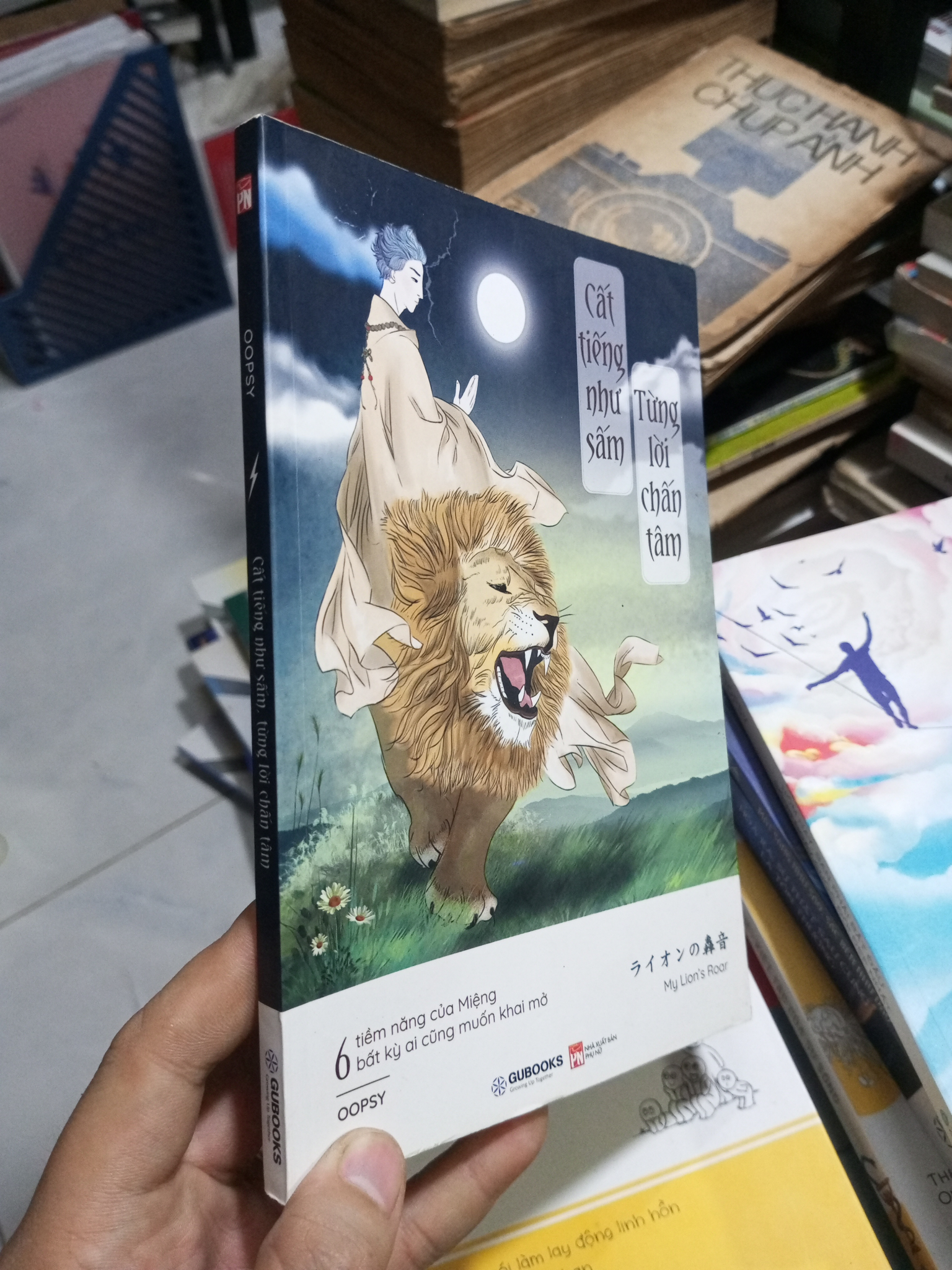 Cất Tiếng Như Sấm, Từng Lời Chấn Tâm - Oopsy 2018 mới 90% (Sách tâm lý học - giới tính) HCM