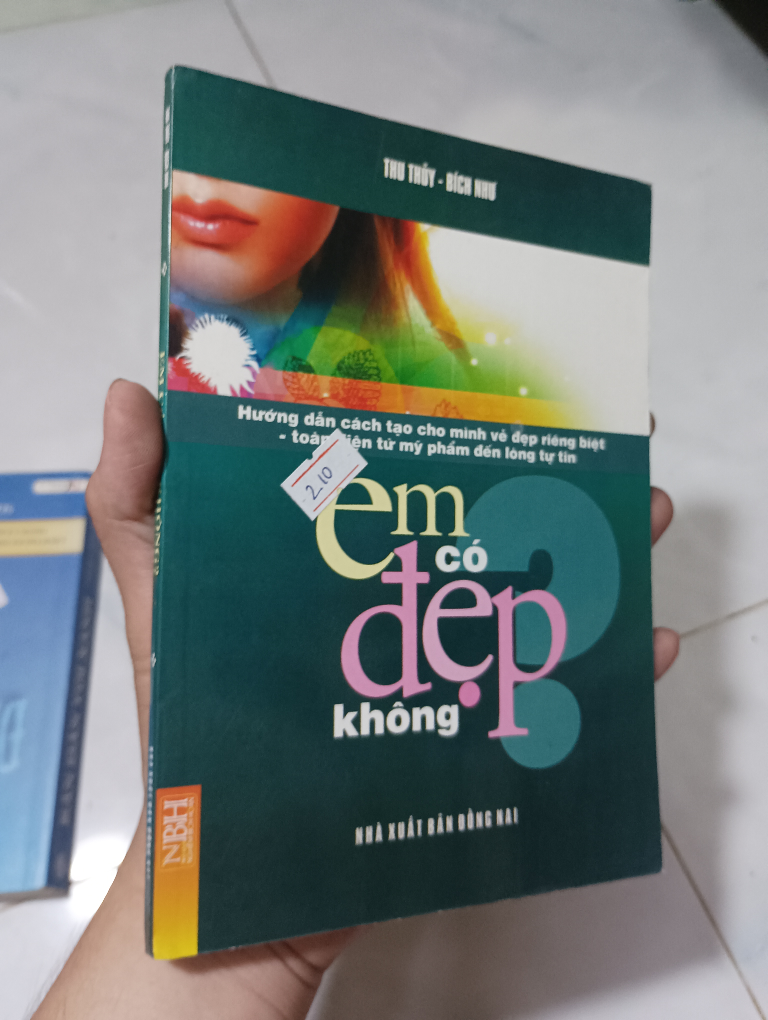 Em có đẹp không? - Thu Thủy & Bích Như 2009 80% (Kỹ năng sống) HCM