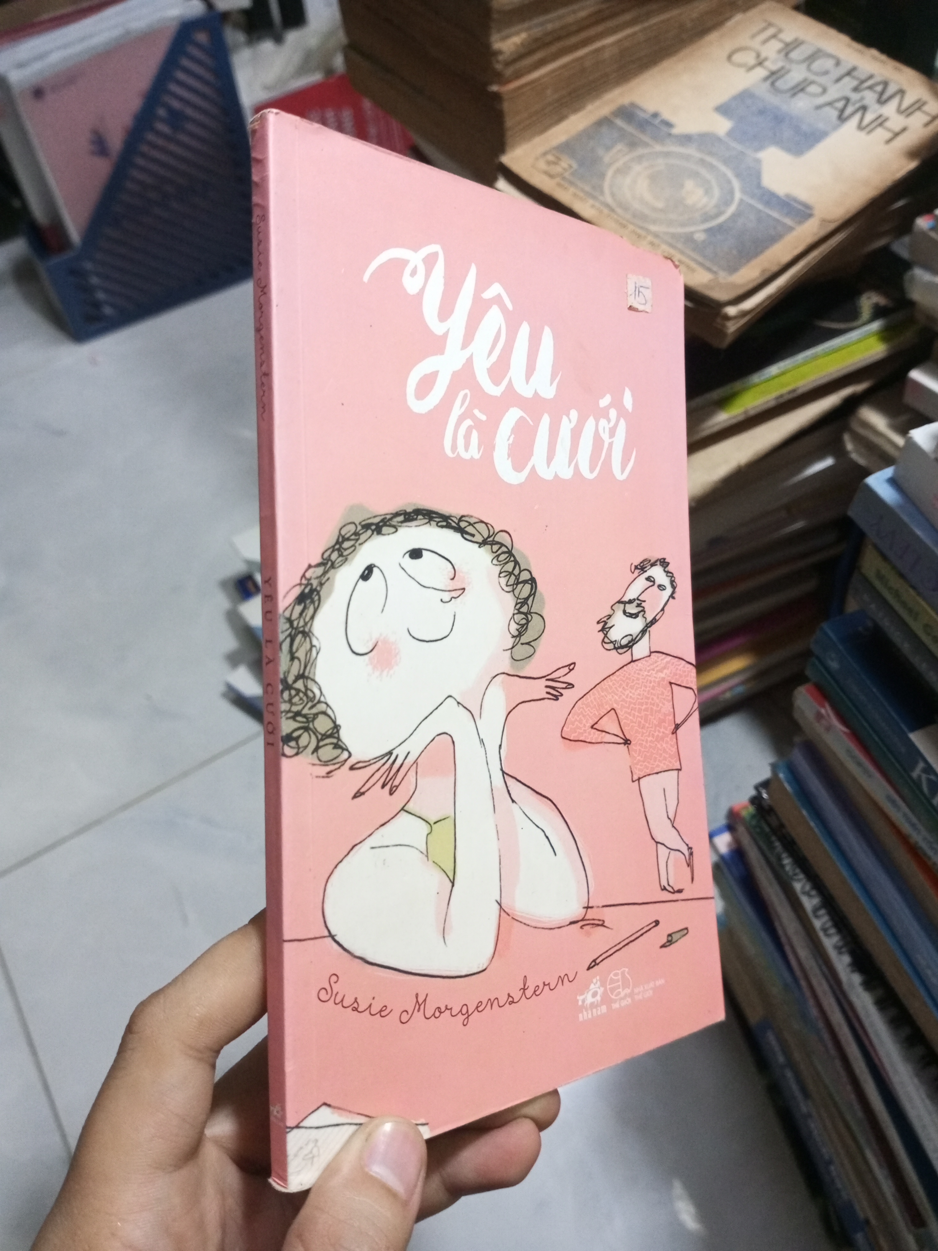 Yêu Là Cưới – Susie Morgenstern 2015 mới 70% bị mọt (Sách văn học) HCM