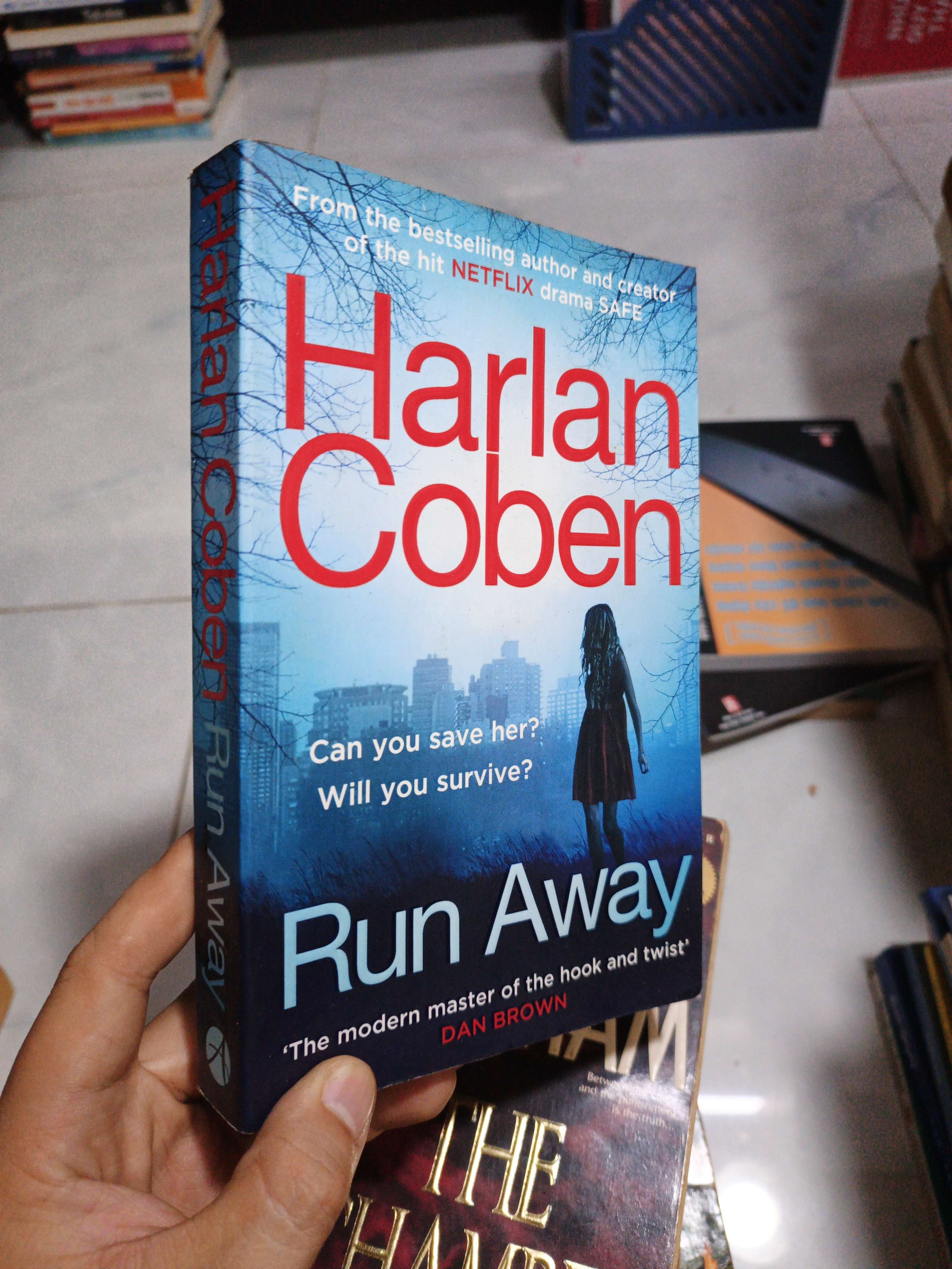 Run Away - Harlan Coben mới 80% ố nhẹ (Sách ngoại) HCM.TN