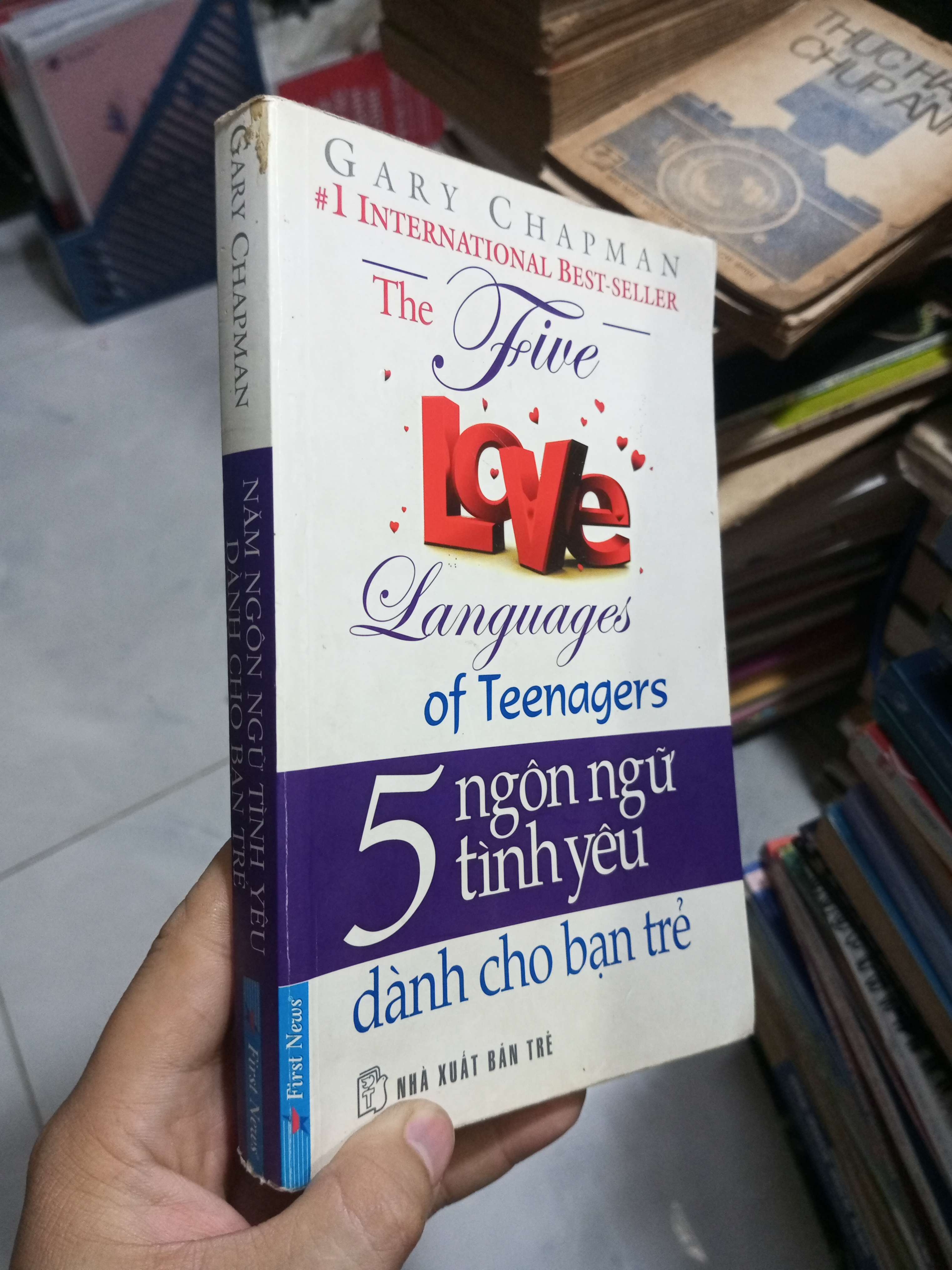 5 Ngôn Ngữ Tình Yêu Dành Cho Bạn Trẻ - Gary Chapman 2009 mới 80% ố ẫm nhẹ (Sách văn học) HCM