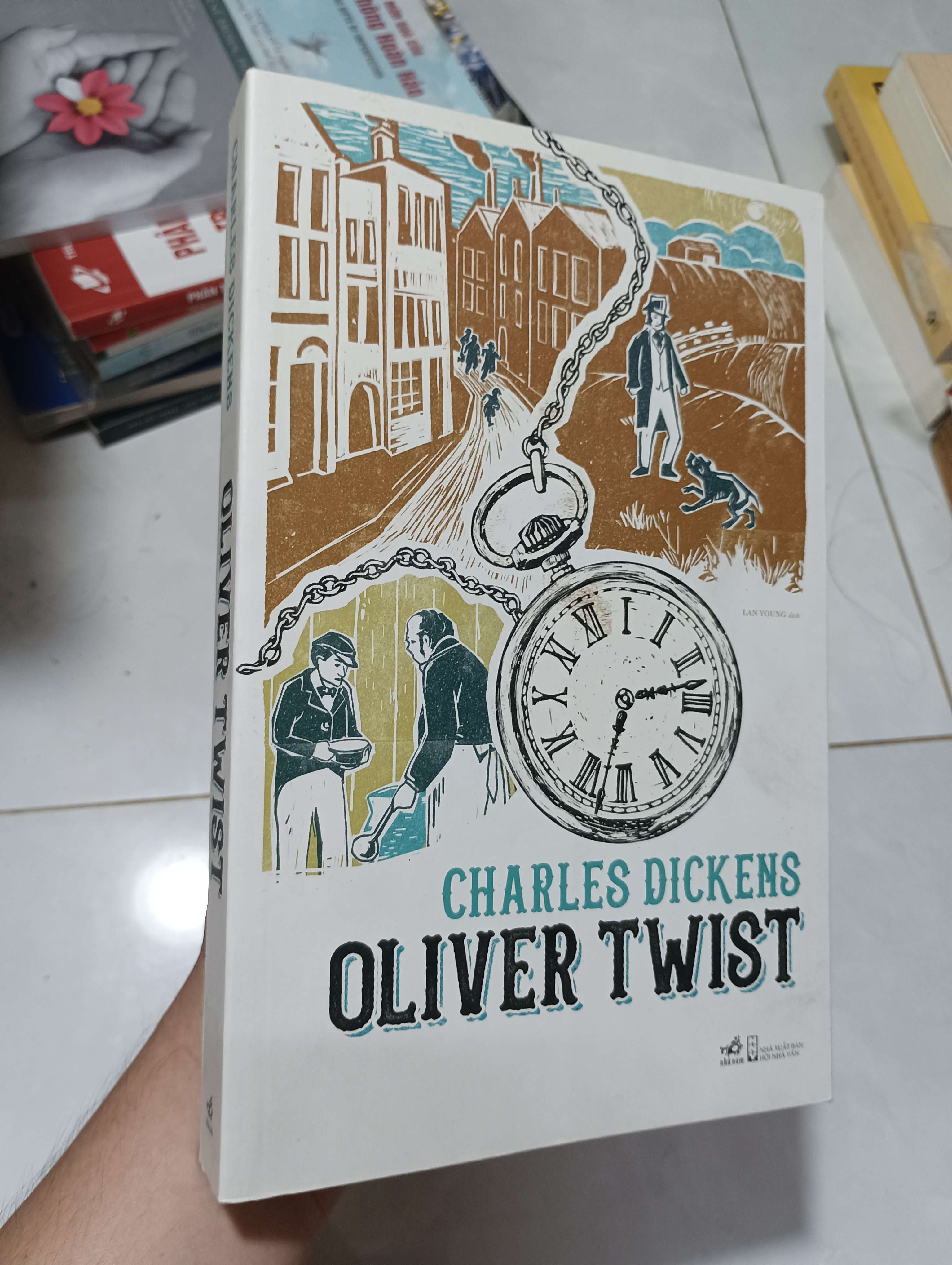 OLIVER TWIST - Charles Dickens 2020 90% (Văn học nước ngoài) HCM