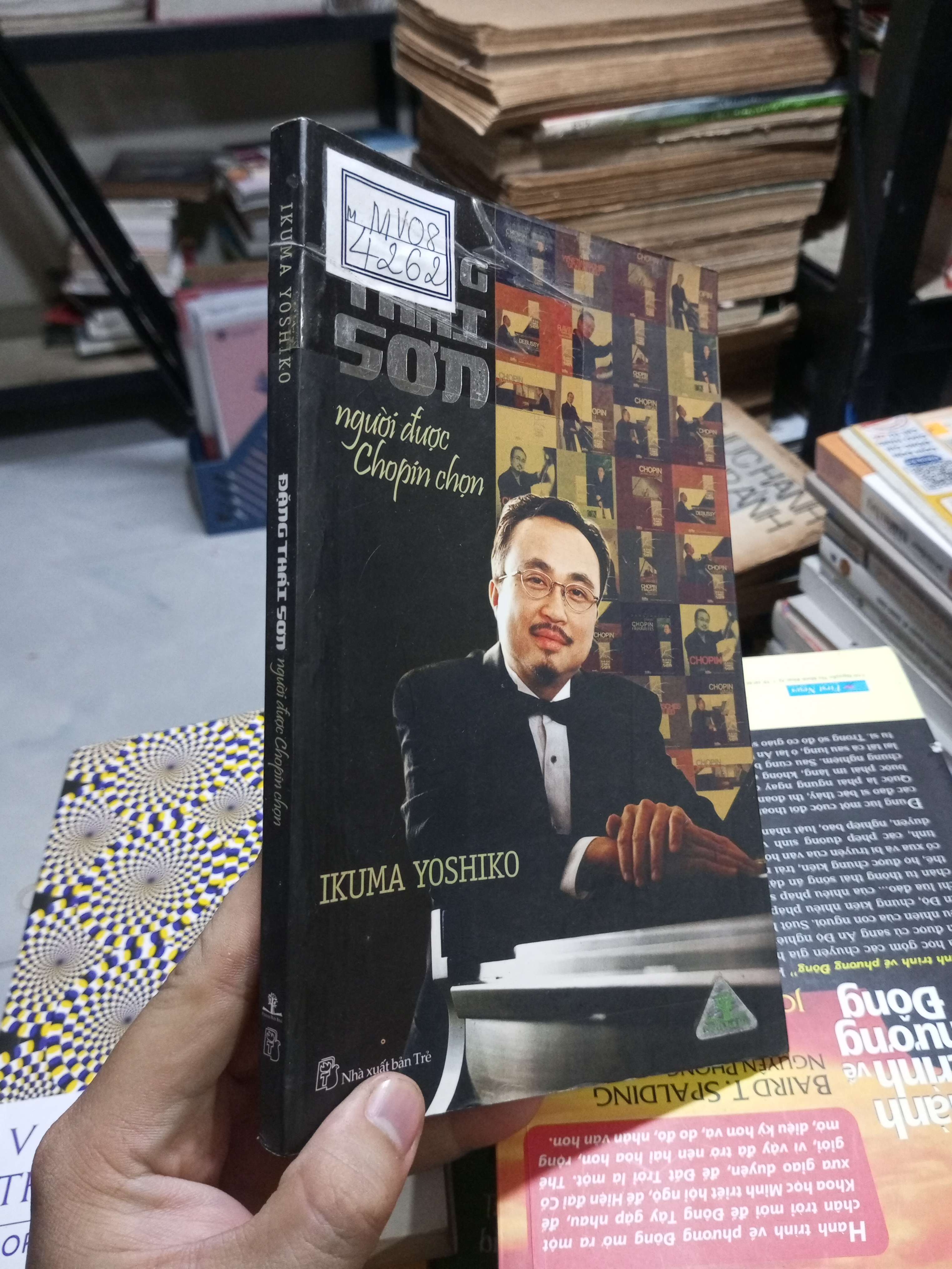 Đặng Thái Sơn Người Được Chopin Chọn - Ikuma Yoshiko 2008 mới 90% (Sách văn học) HCM