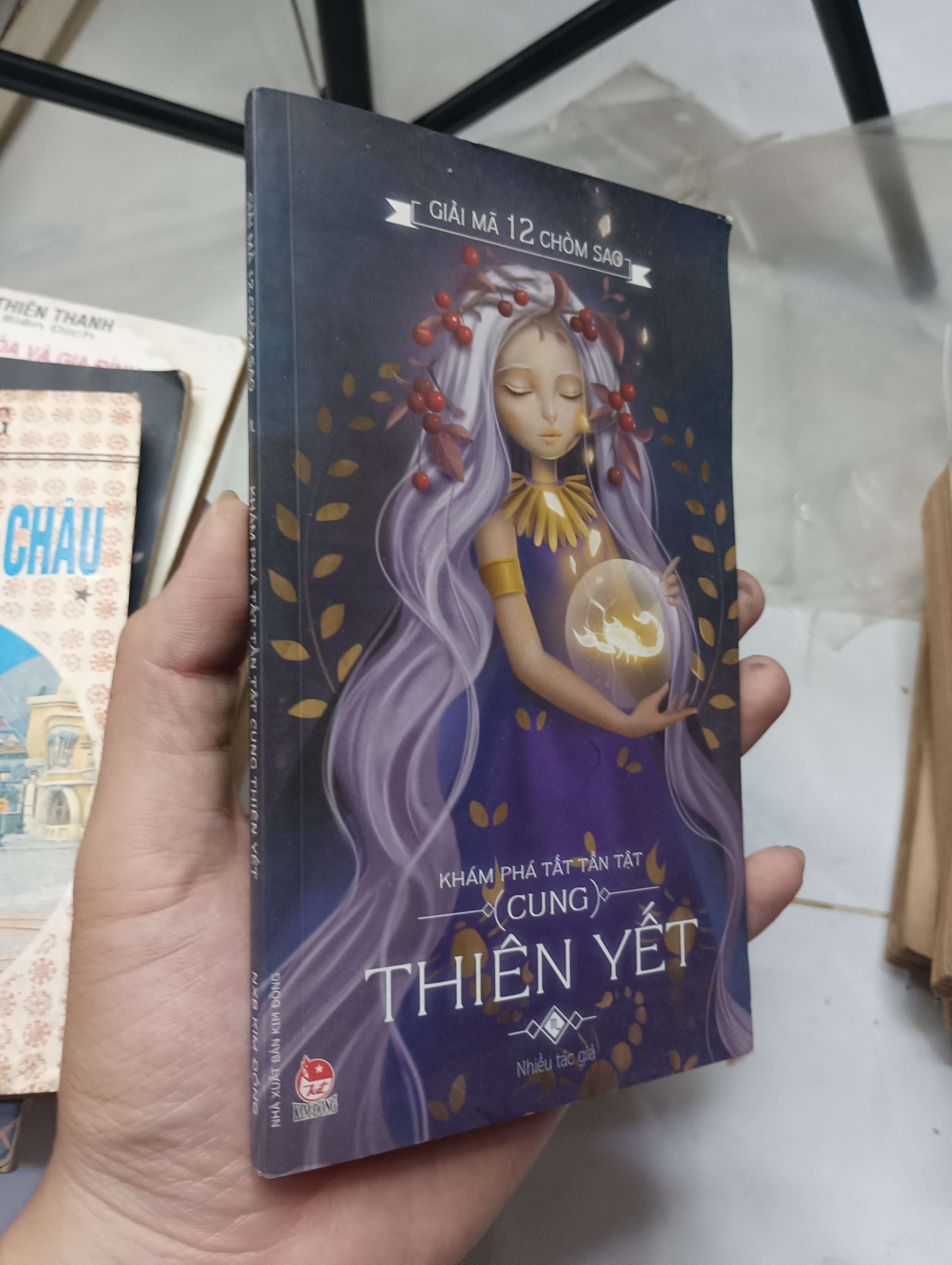 Khám Phá Tất Tần Tật Cung Thiên Yết 2018 80% ố (Sách kiến thức tổng hợp) HLSC