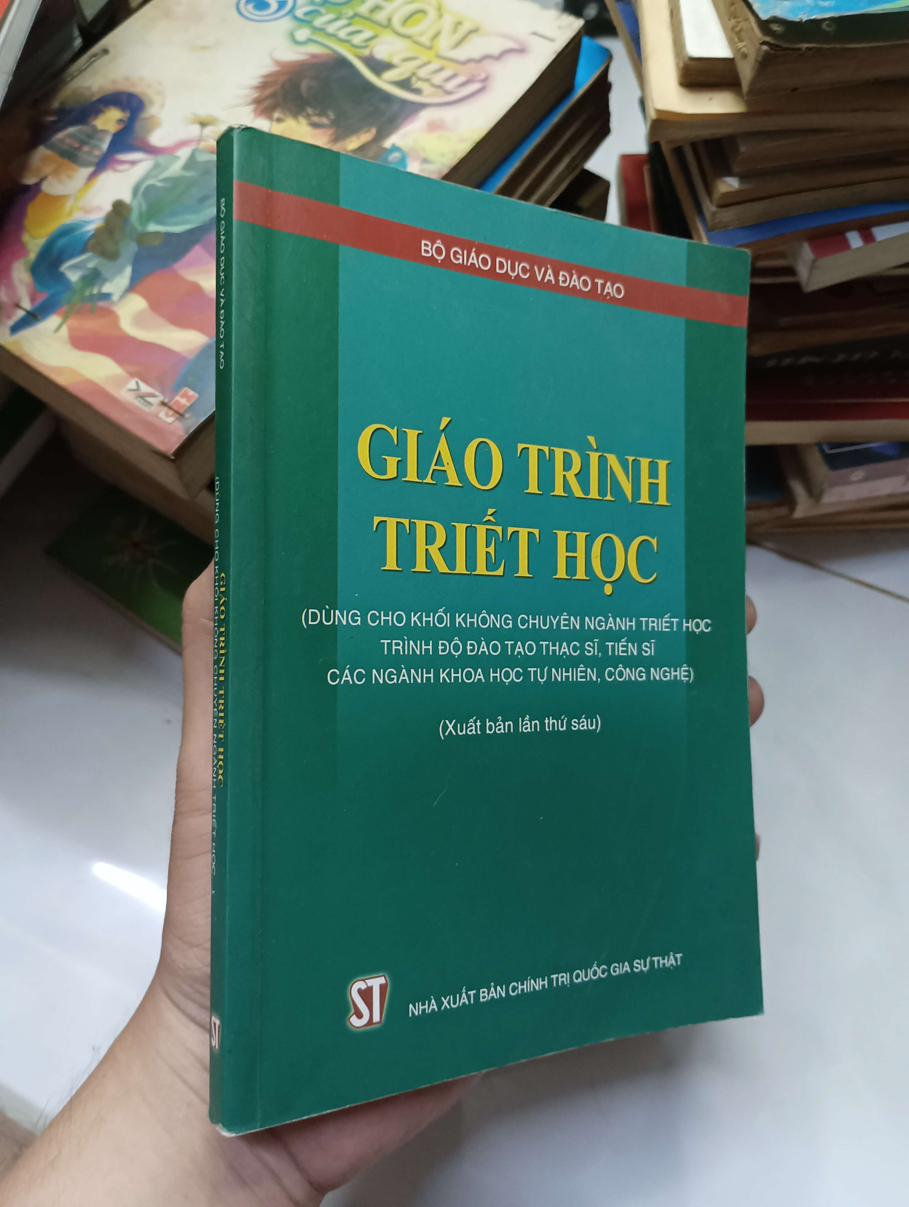 Giáo trình triết học (Dùng cho khối không chuyên ngành triết học, trình độ đào tạo thạc sĩ, tiến sĩ các ngành khoa học tự nhiên, công nghệ) 2023 80% (Sách giáo khoa - giáo trình) HLSC