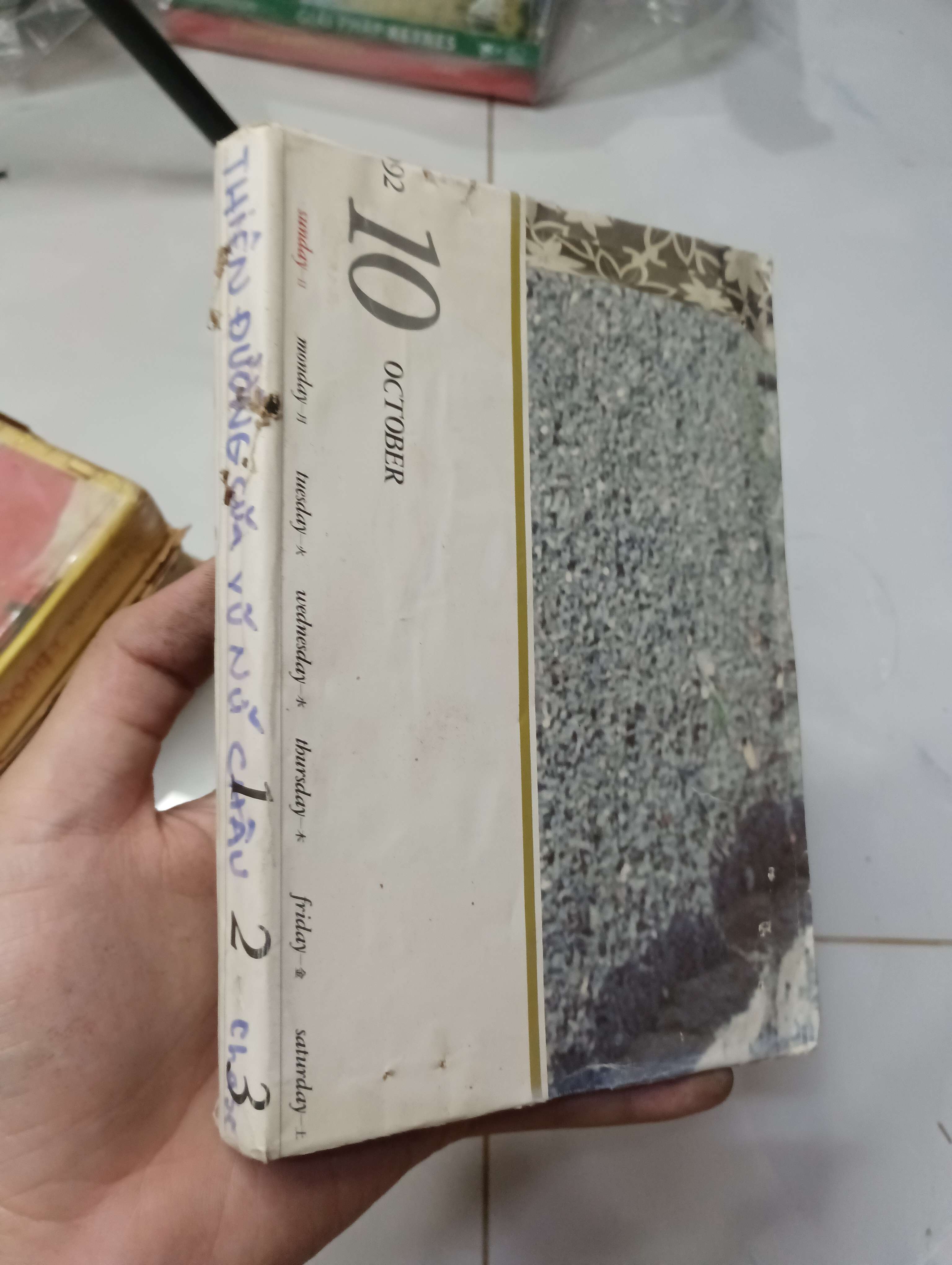 Thiên đường của vũ nữ châu - James Hadley Chase 1988 70% ố bìa xấu (Văn học nước ngoài) HLSC