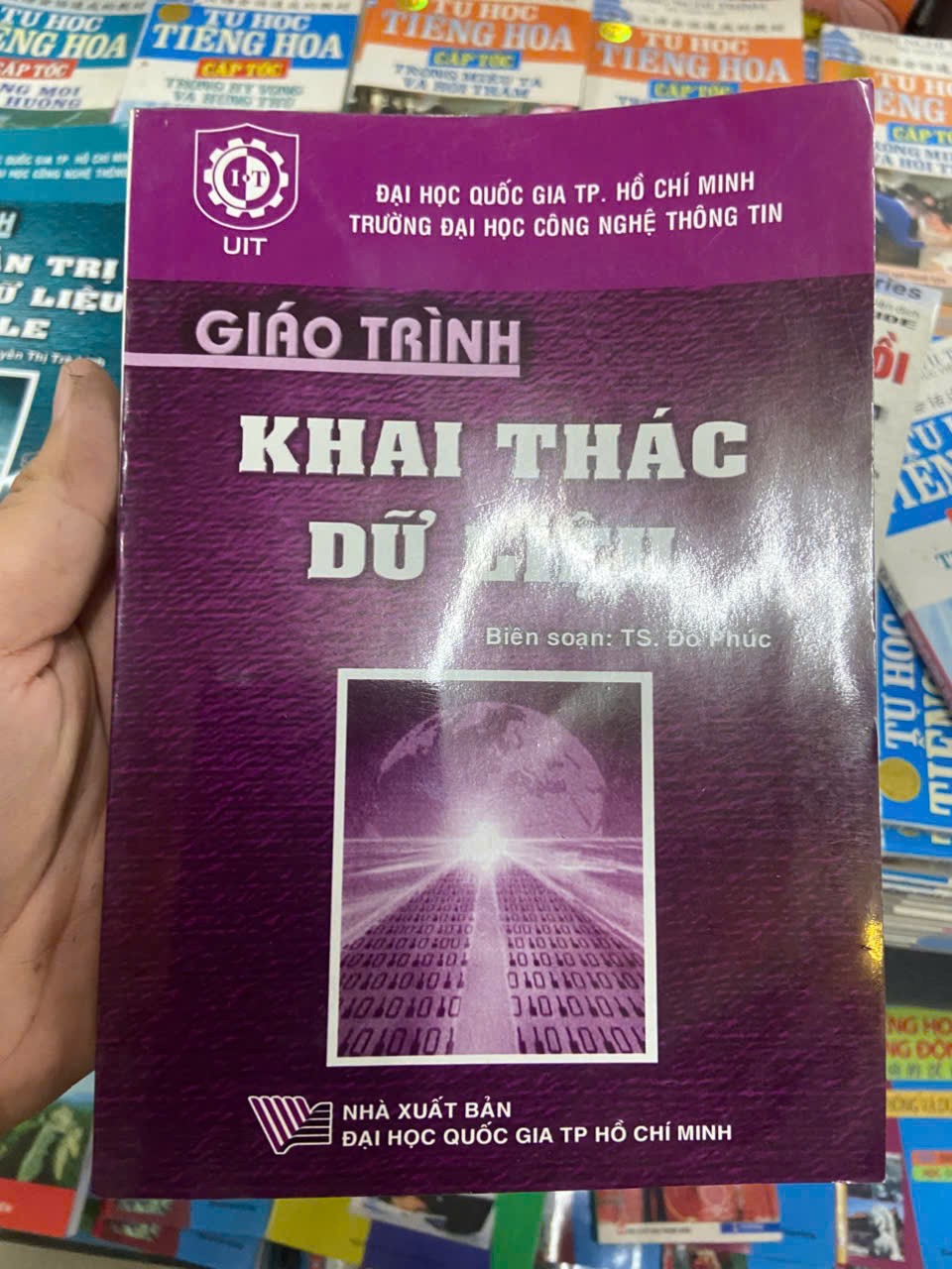 Giáo trình khai thác dữ liệu - ĐHQG TPHCM, Trường đại học Công Nghệ Thông Tin Mới 80% (Sách giáo khoa - giáo trình) VAVO