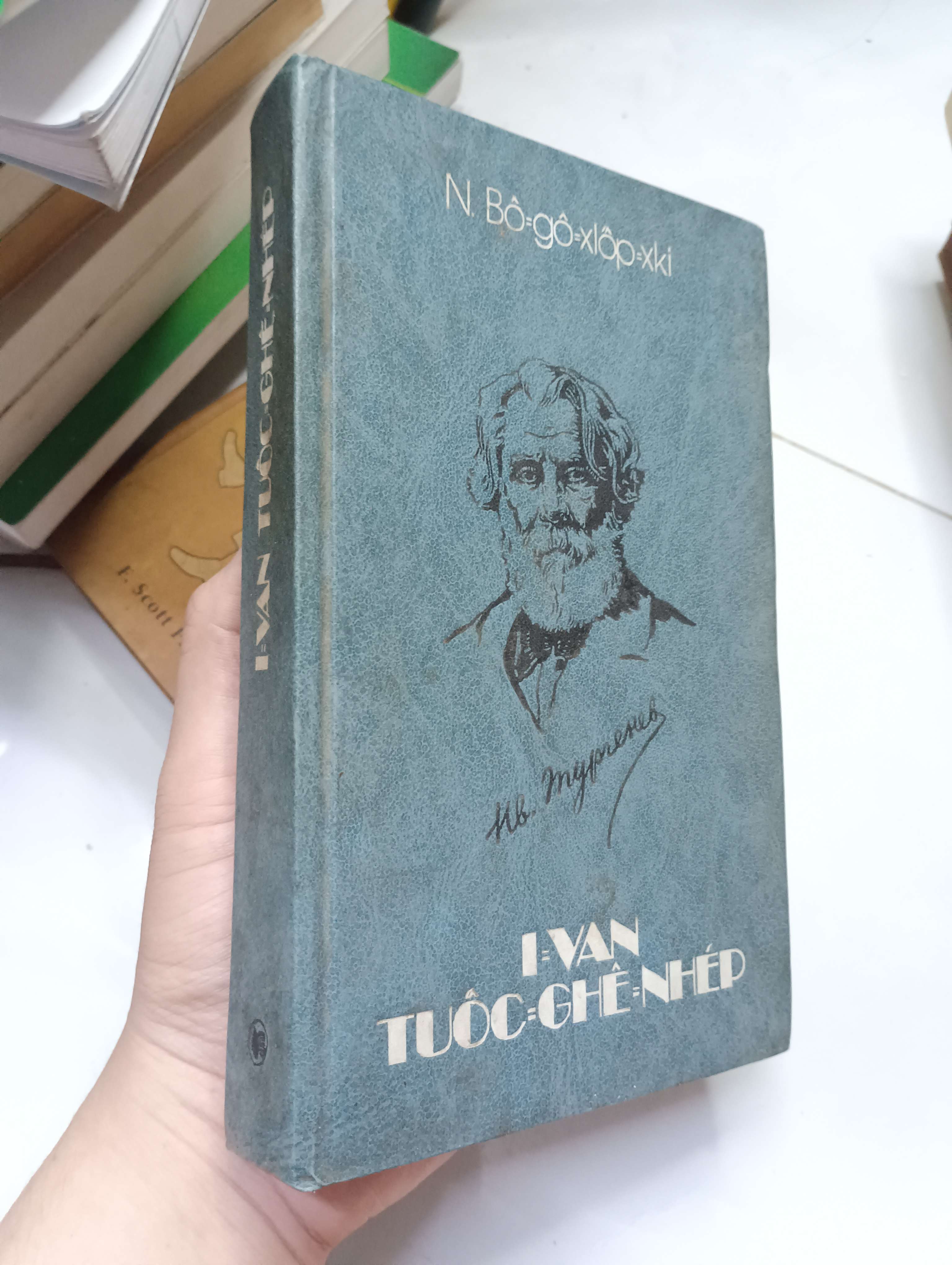 IVAN TUỐC-GHÊ-NHÉP (N. Bô-gô-xlôp-xki) 1986 70% ố (Văn học nước ngoài) HLSC