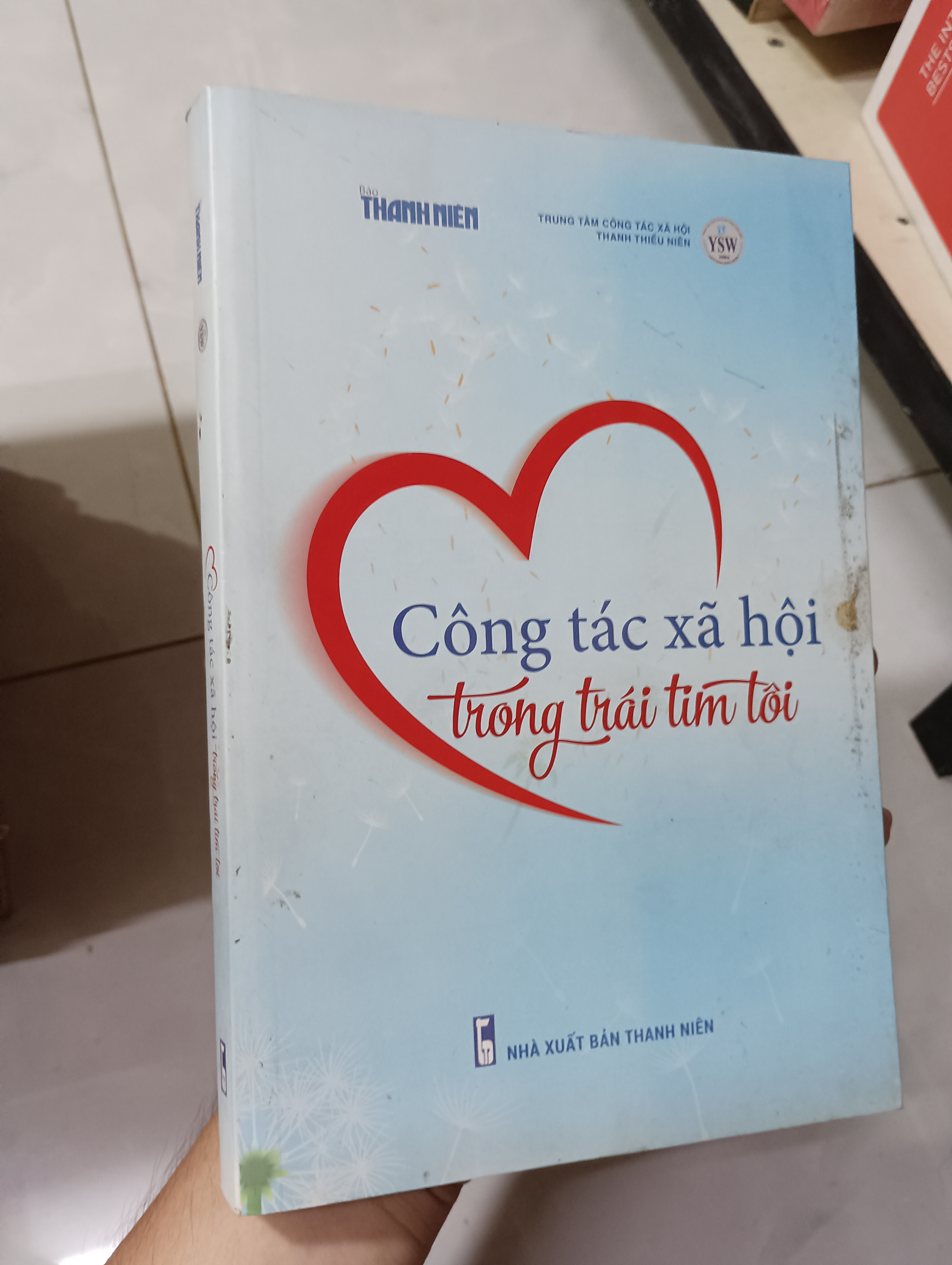 Công tác xã hội trong trái tim tôi 2024 80% bìa hơi xấu (Kỹ năng sống) HLSC