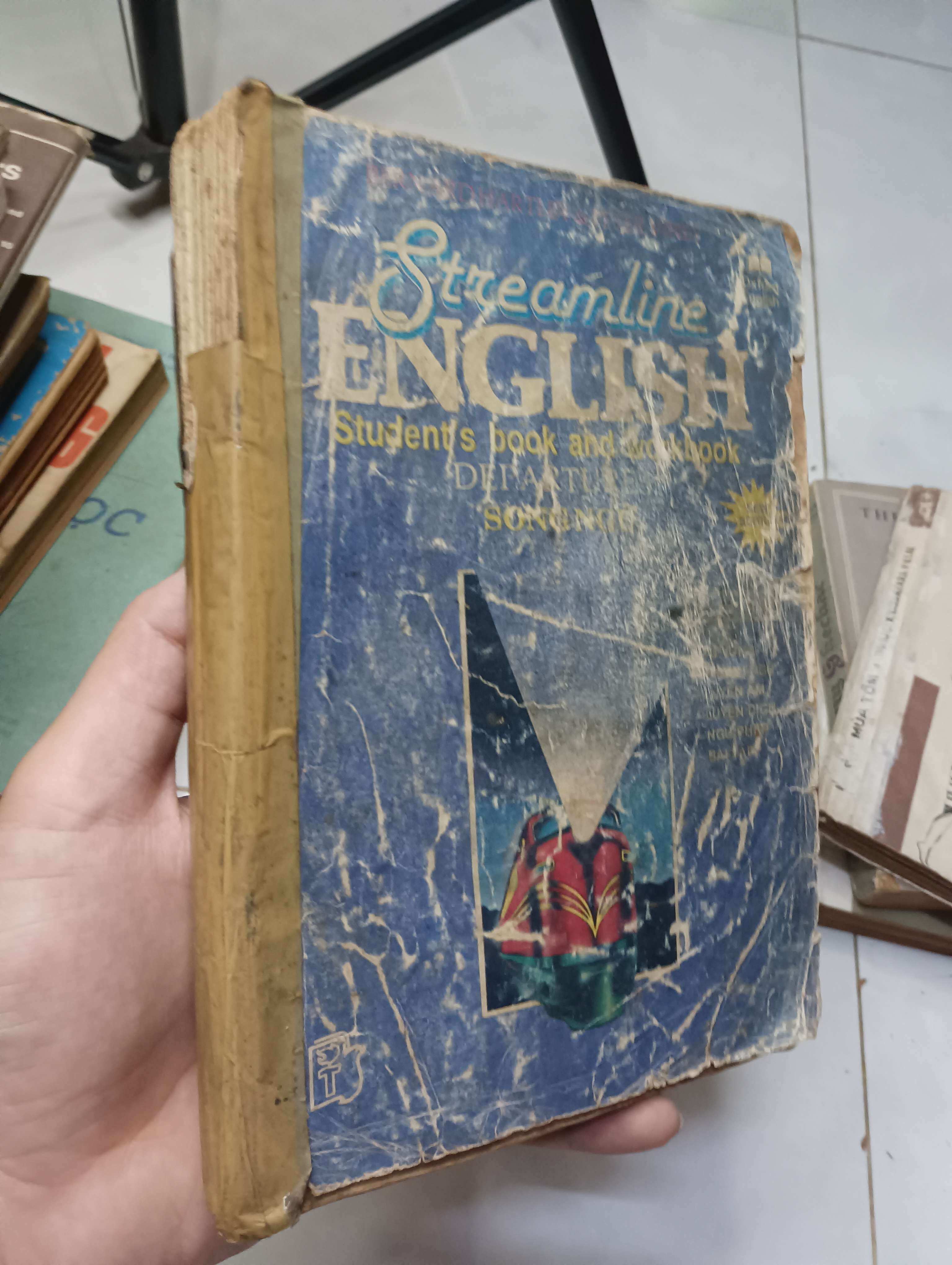 Streamline English: Student's book and workbook - Departure 1994 70% bìa xấu (Sách học ngoại ngữ) HLSC