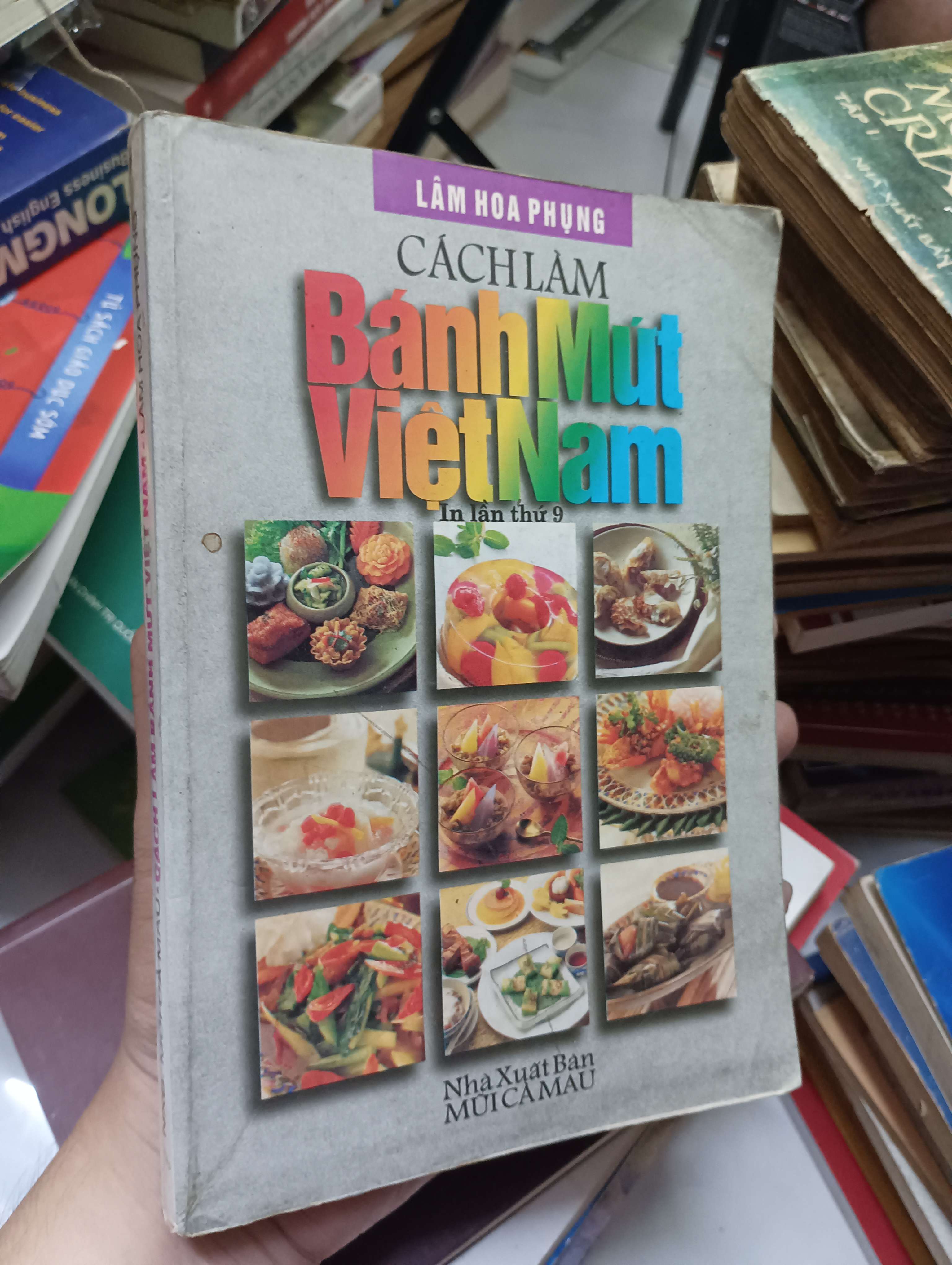 Cách làm Bánh Mứt Việt Nam - Lâm Hoa Phụng 1997 70% ố rách nhẹ trang đầu có viết (Sách kiến thức tổng hợp) HLSC