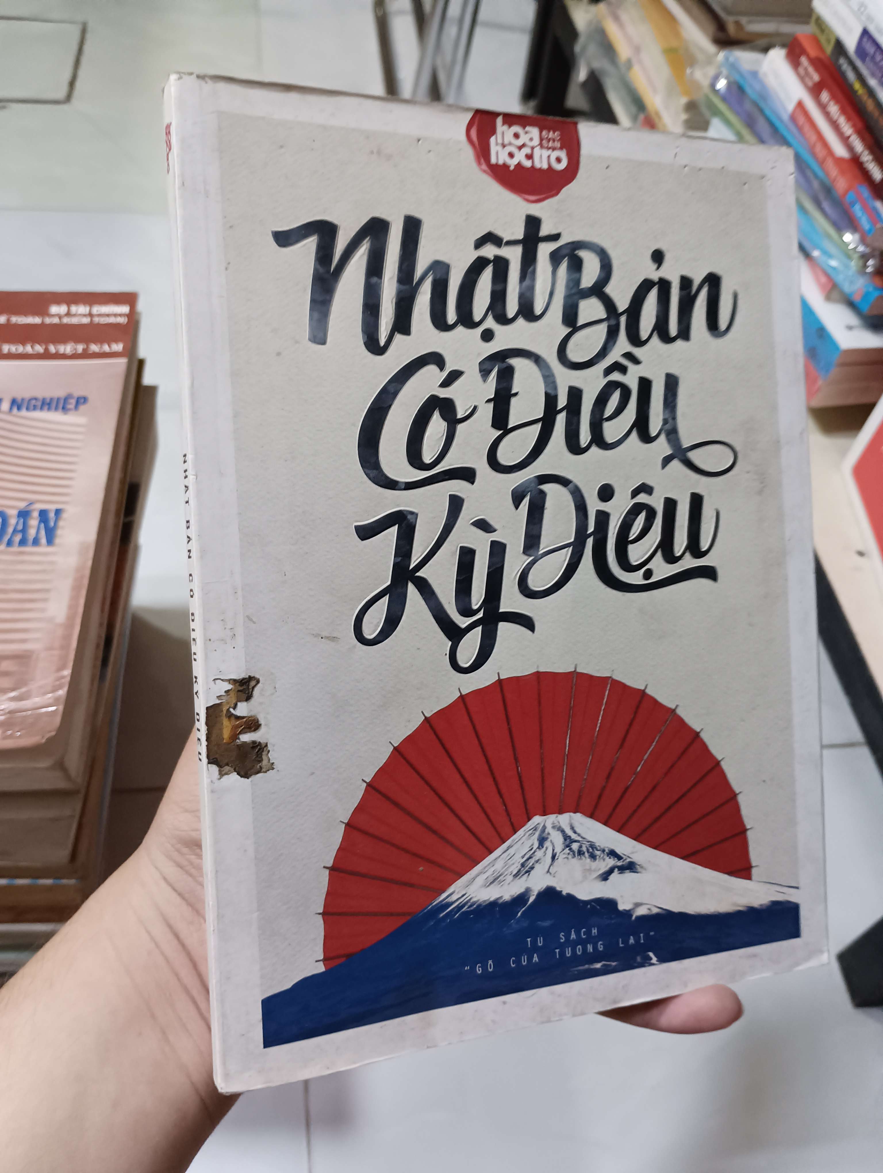 Nhật Bản Có Điều Kỳ Diệu 2015 80% ố (Sách kiến thức tổng hợp) HLSC