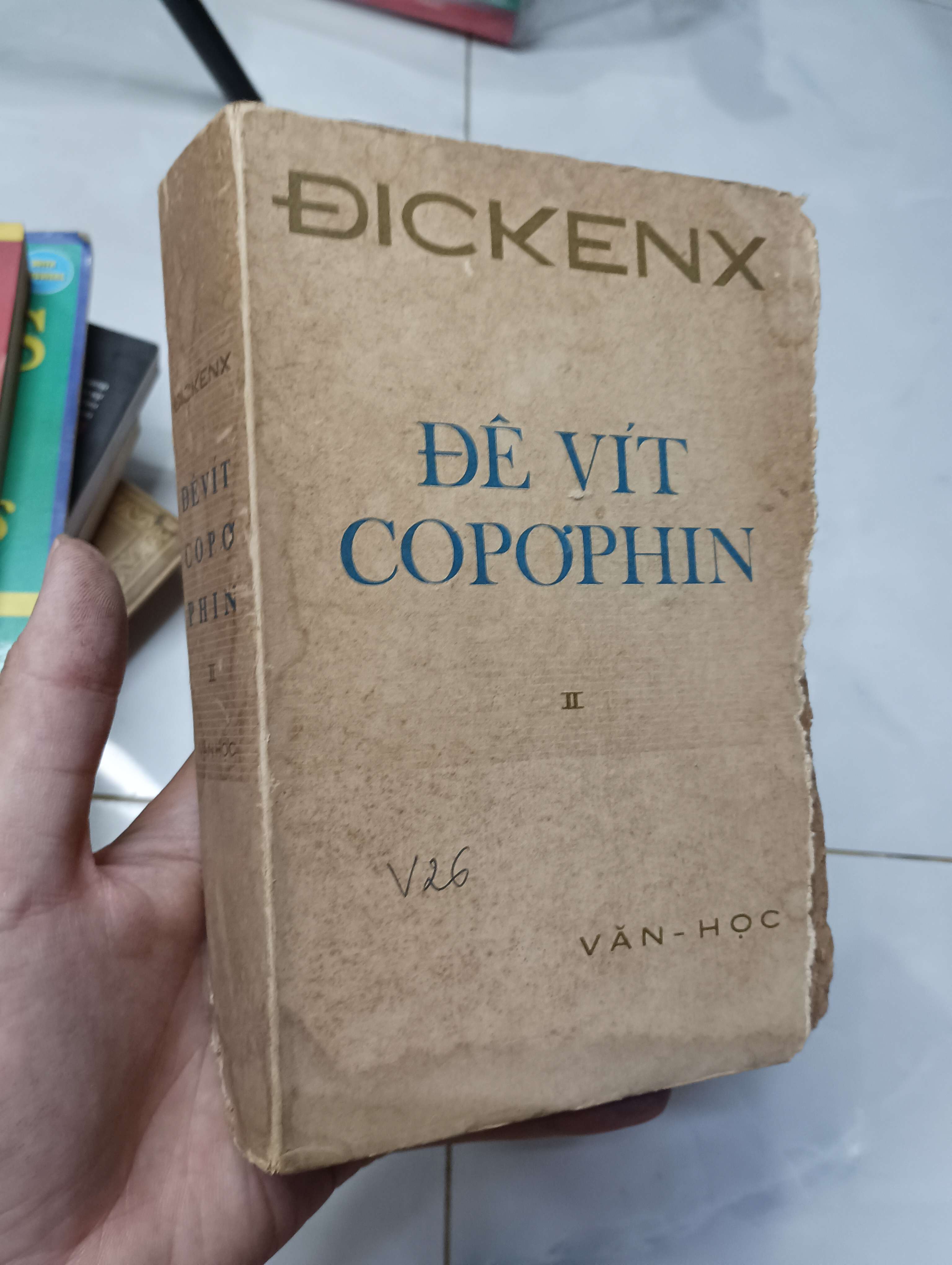 Đê vít Co-pơ-phin (Charles Dickens) 1977 70% rách 1 góc (Văn học nước ngoài) HLSC