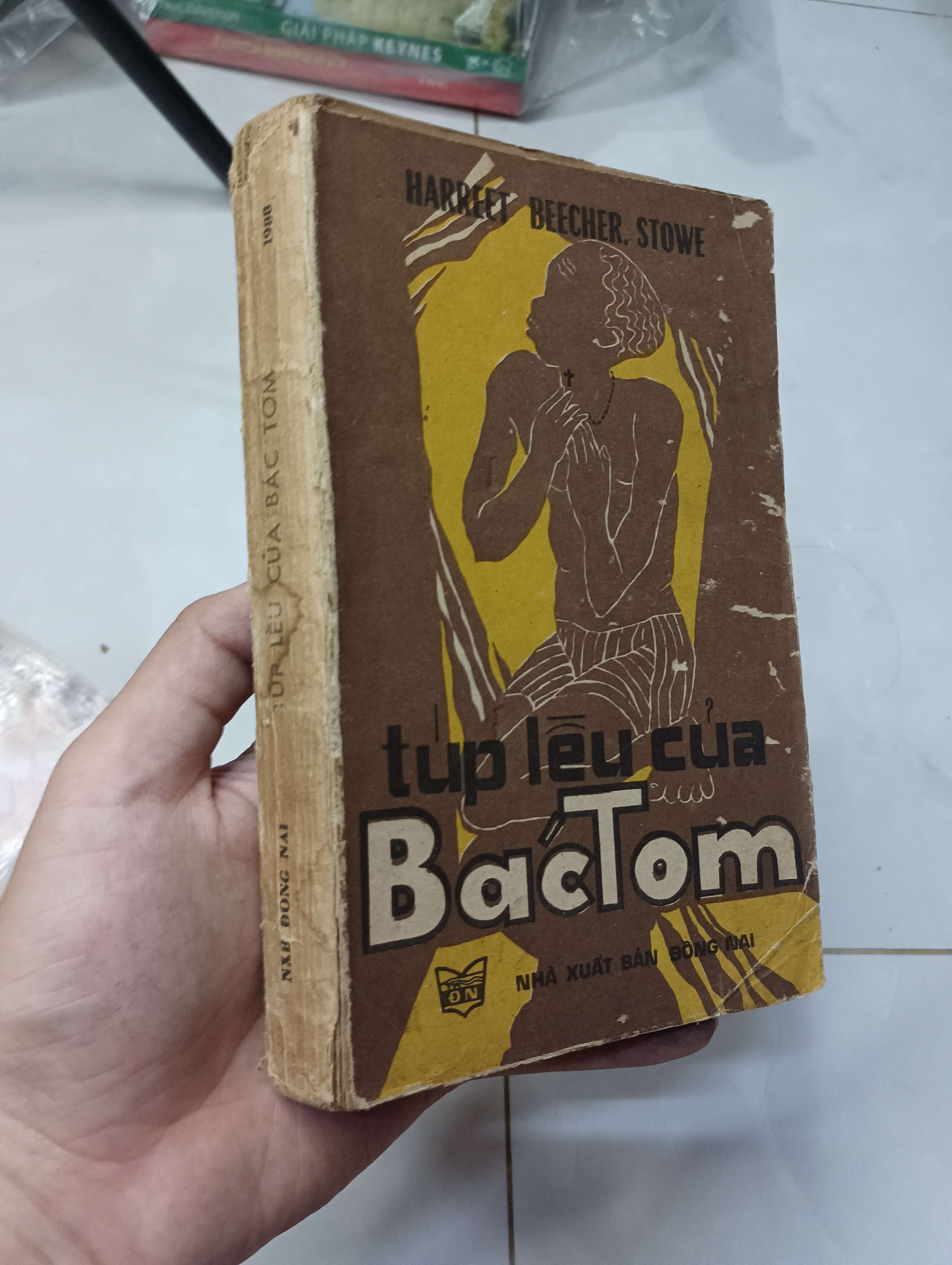 Túp lều của bác Tôm - Harriet Beecher Stowe 1988 70% ố gáy xấu (Văn học nước ngoài) HLSC