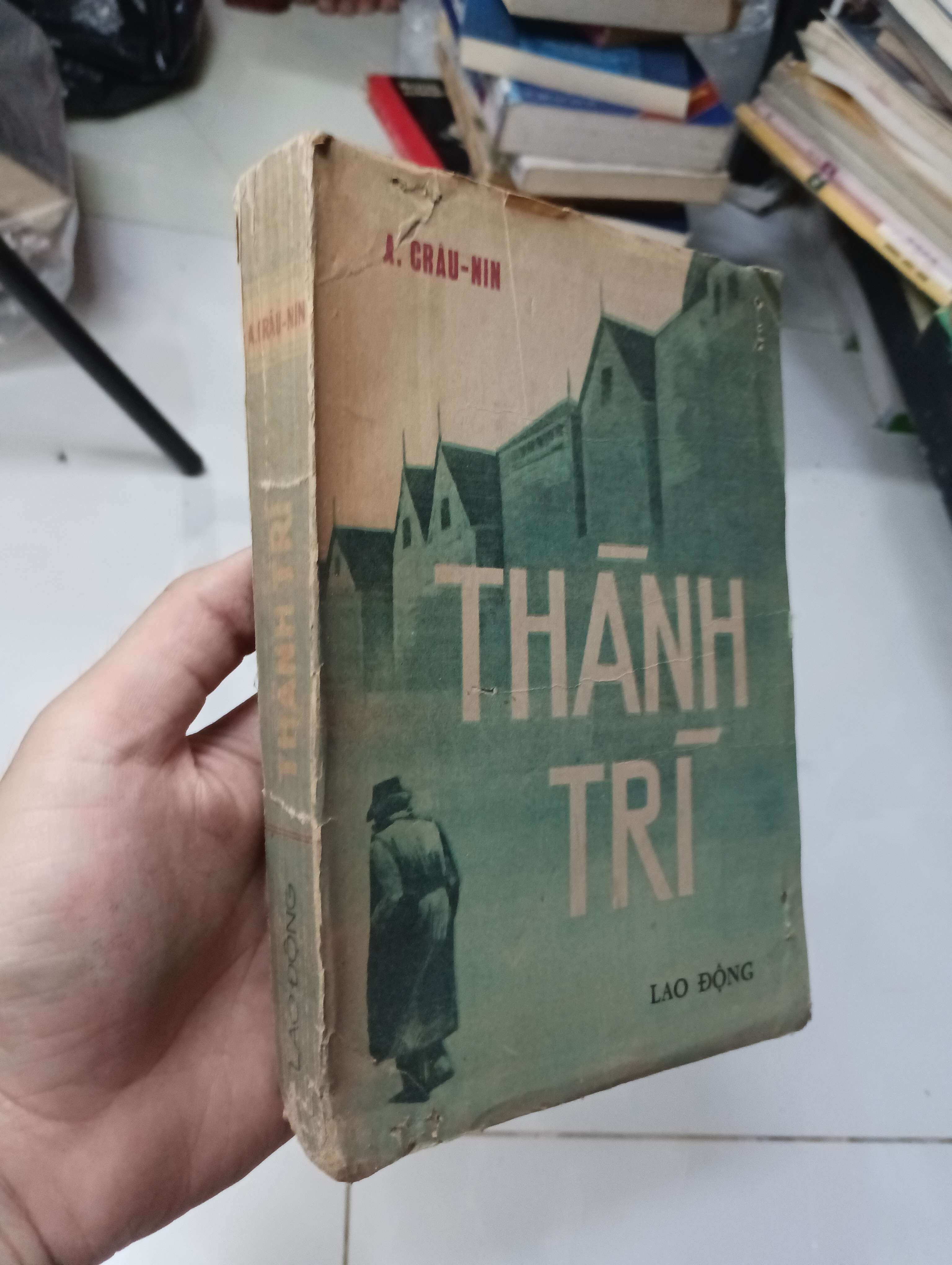 Thành trì (A. Crau-nin) 1984 70% ố bìa xấu (Văn học nước ngoài) HLSC