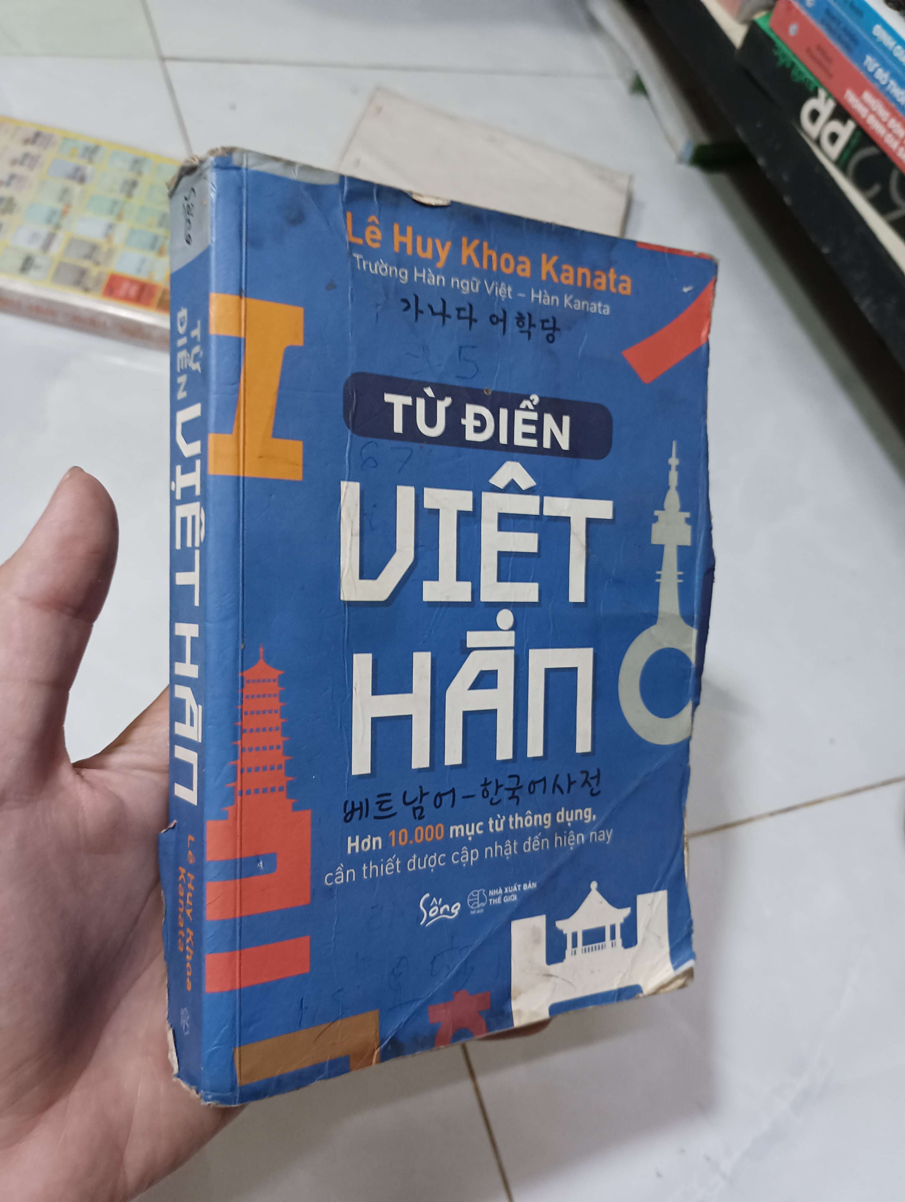 Từ điển Việt - Hàn 70% ố bìa xấu (Từ điển) HLSC