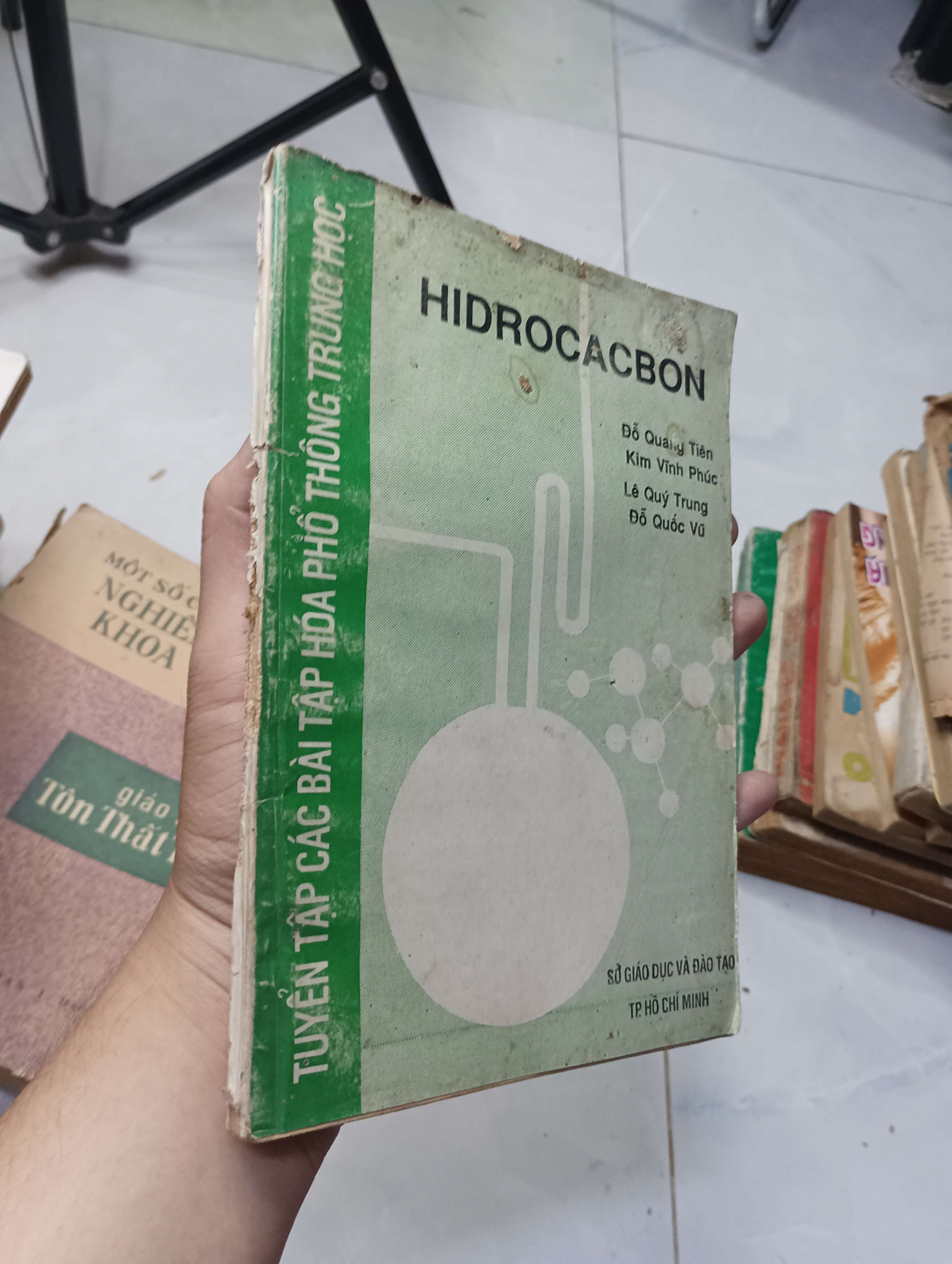 Hidrocacbon - Tuyển tập các bài tập hóa phổ thông trung học 70% bìa xấu gáy xấu (Tham khảo - luyện thi) HLSC
