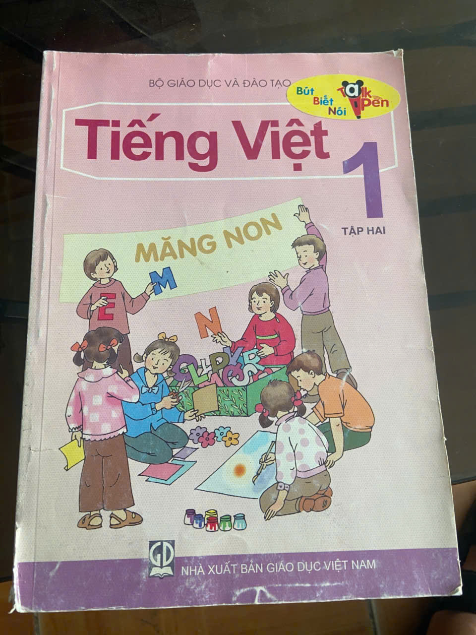 Tiếng việt lớp 1 tập hai Mới 80% (Sách giáo khoa - giáo trình) VAVO
