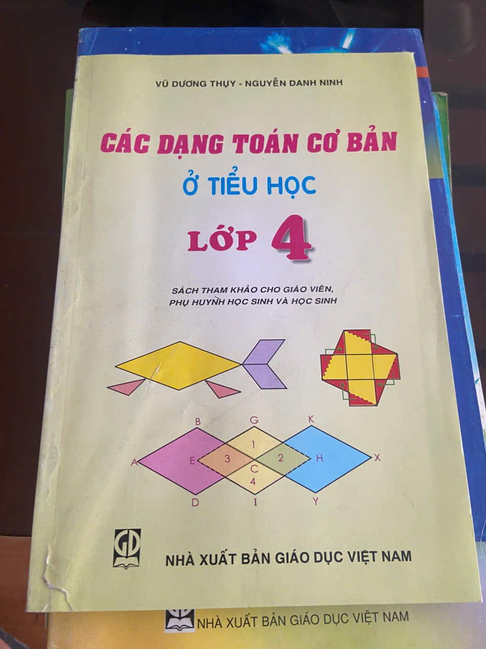 Các dạng toán cơ bản ở tiểu học lớp 4 Mới 80% (Sách giáo khoa - giáo trình) VAVO