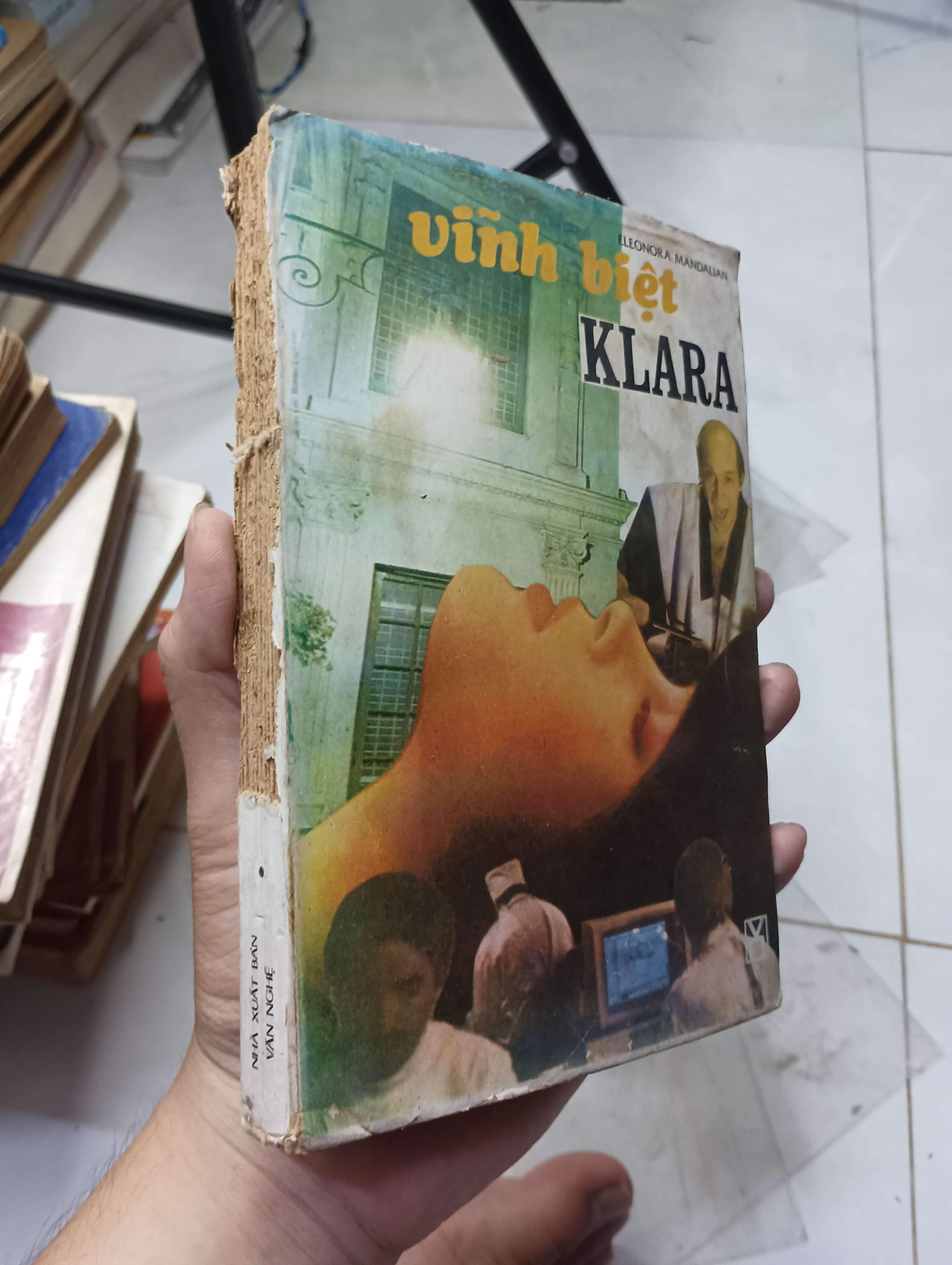 Vĩnh biệt Klara - Eleonora Mandalian 1989 70% bung bìa trước (Tiểu Thuyết) HLSC