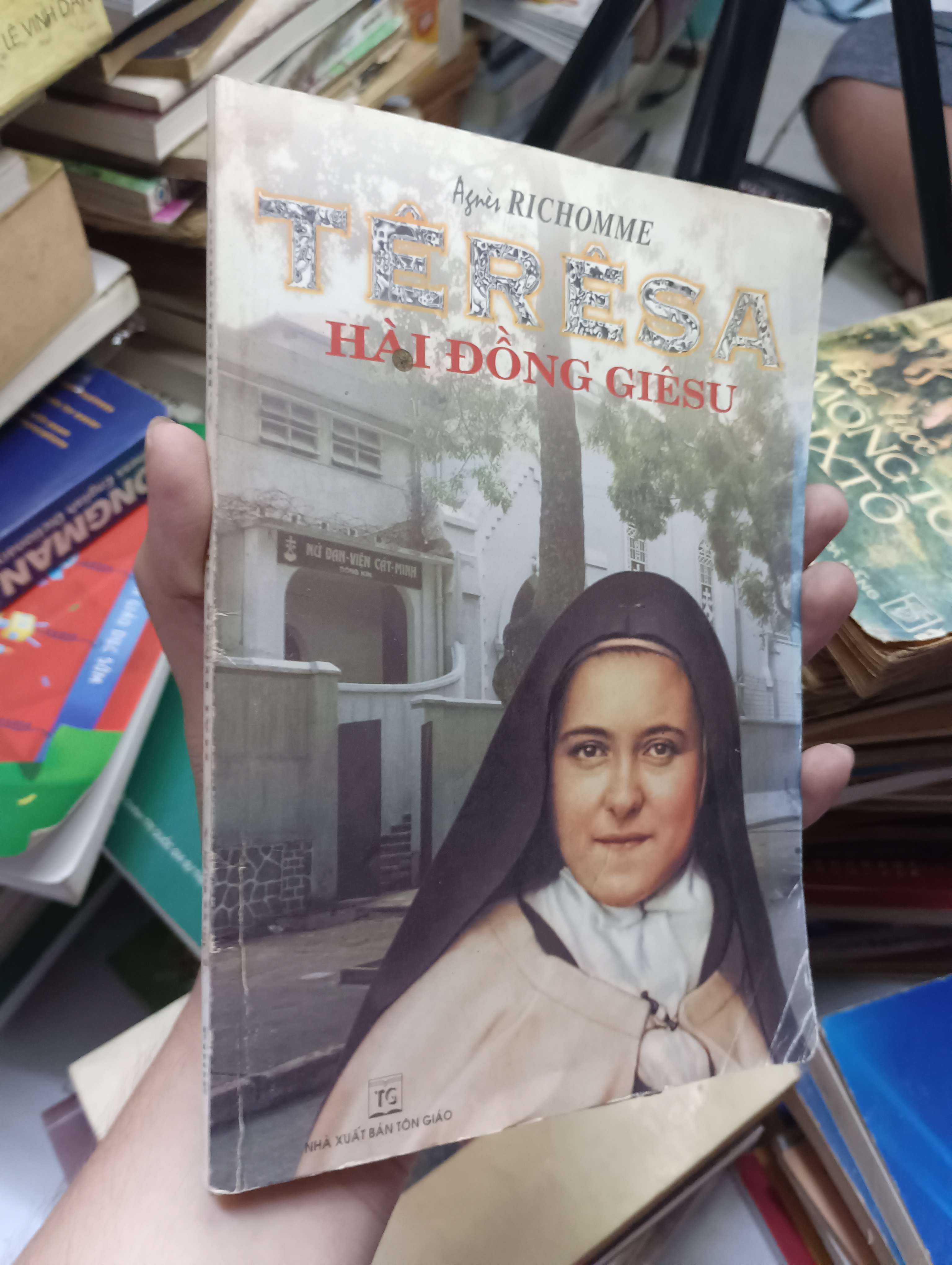Têrêsa Hài Đồng Giêsu - Agnès Richomme 2002 80% ố (Sách tôn giáo - tâm linh) HLSC