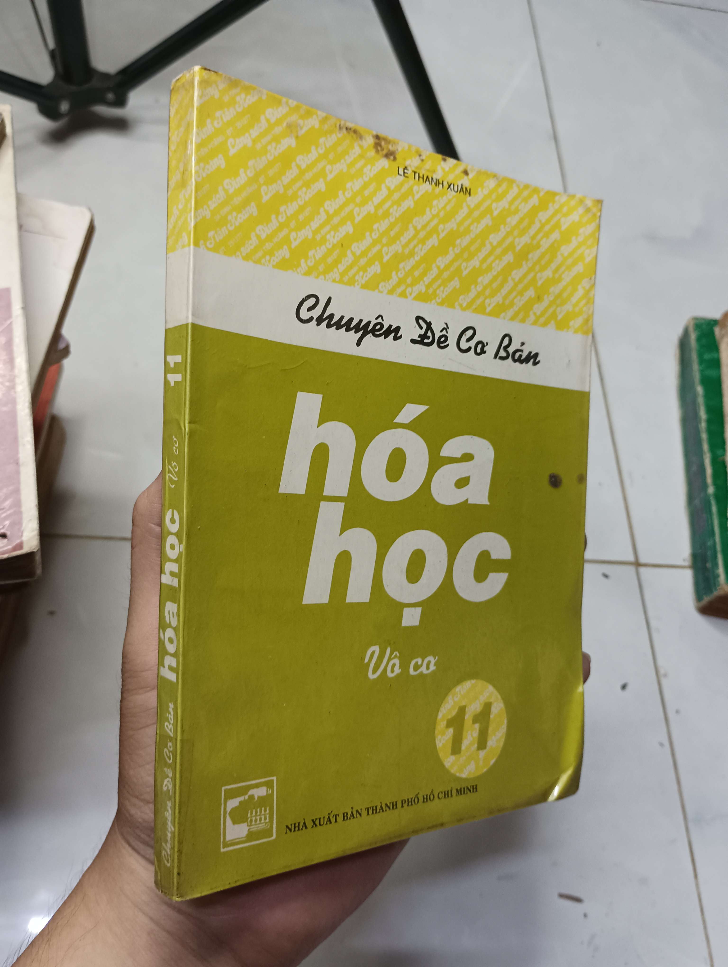 Hóa học 11 - Vô cơ (Chuyên đề cơ bản) - Lê Thanh Xuân 1998 70% bìa ố (Giáo khoa) HLSC