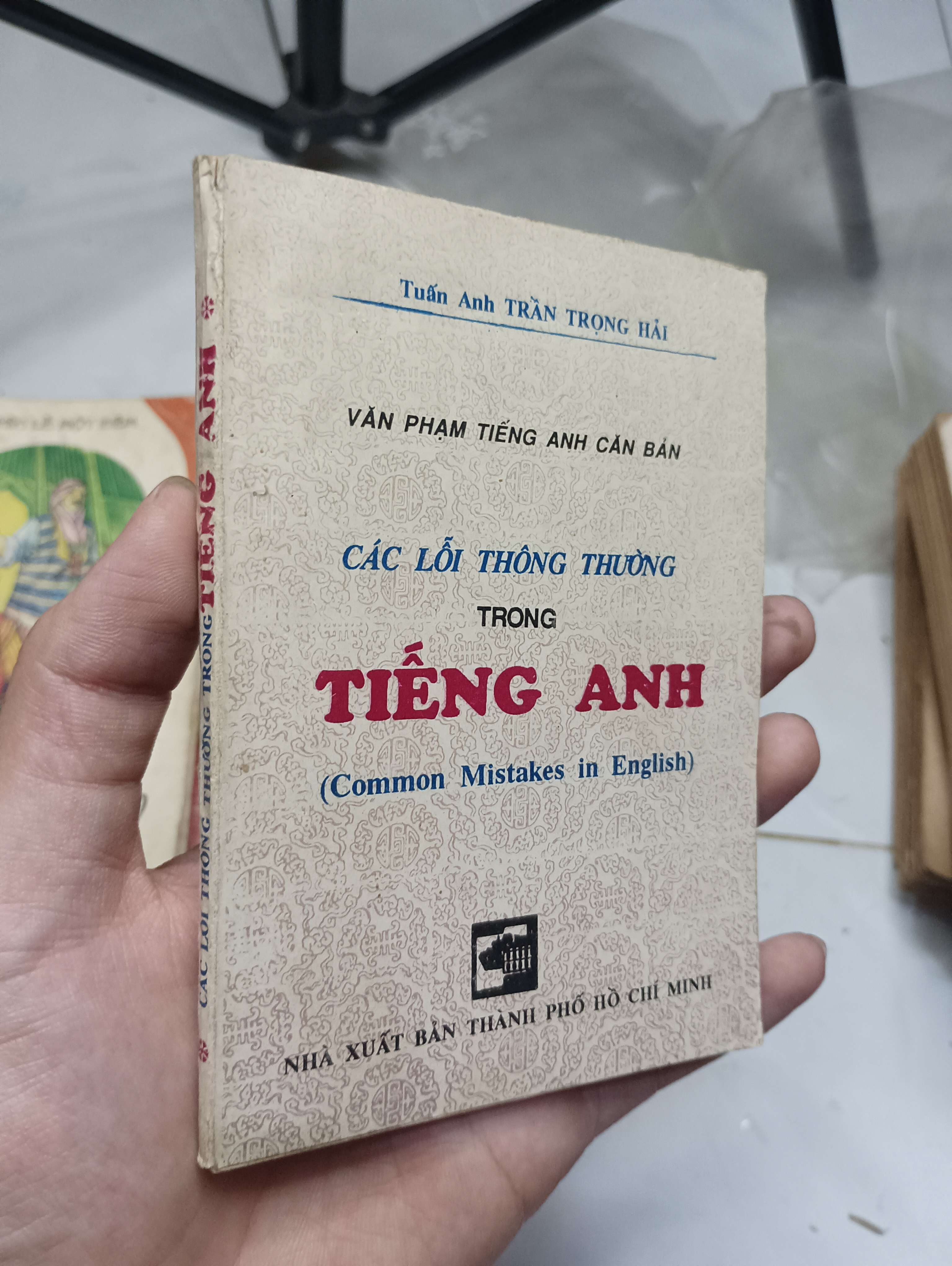 Các lỗi thông thường trong tiếng Anh (Common Mistakes in English) - Tuấn Anh & Trần Trọng Hải 1995 80% (Sách tự học tiếng Anh) HLSC