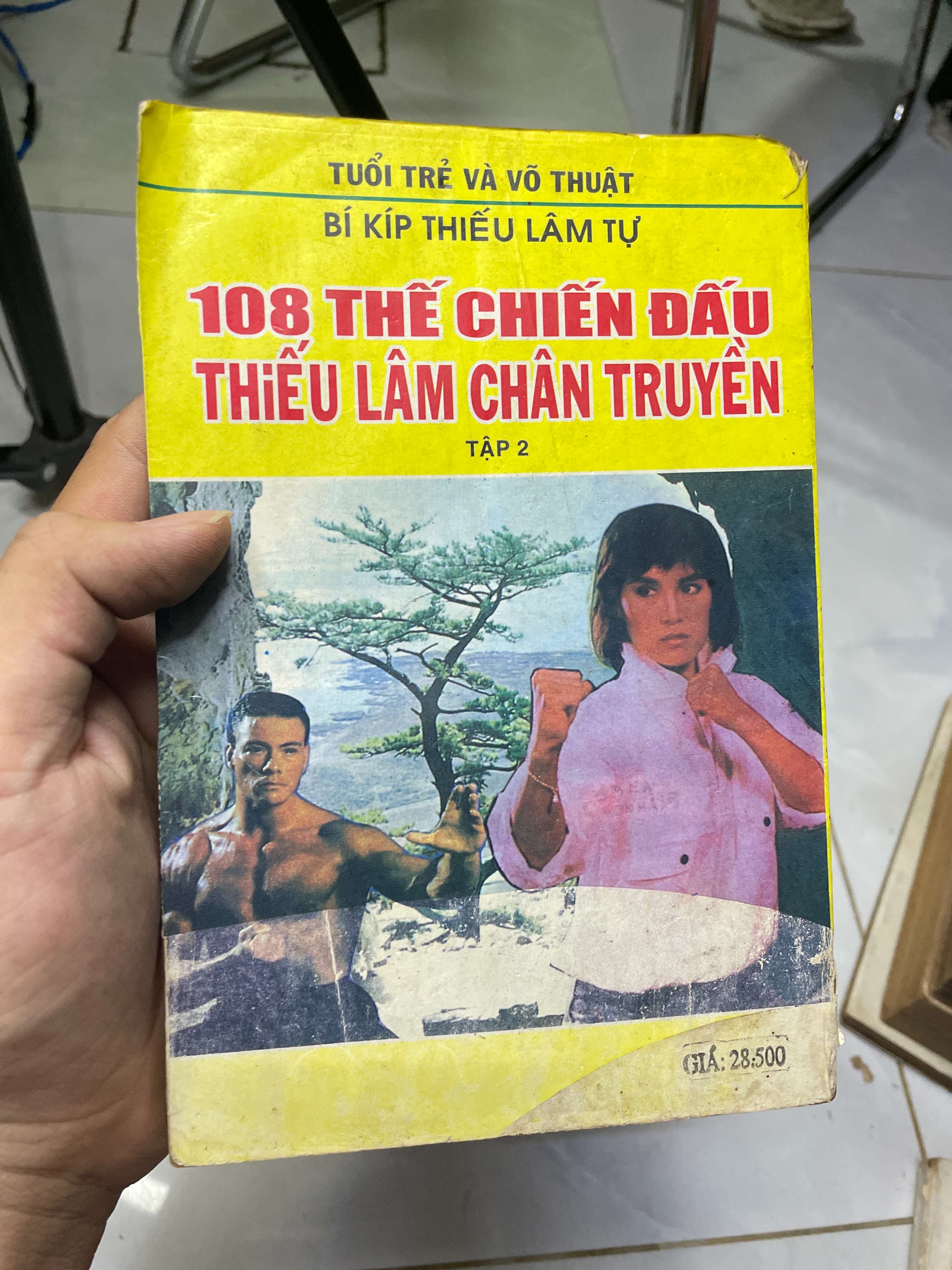 108 THẾ CHIẾN ĐẤU THIẾU LÂM CHÂN TRUYỀN (Tập 2) 1998 70% rách 1 trang sau có viết (Sách kiến thức tổng hợp) HLSC