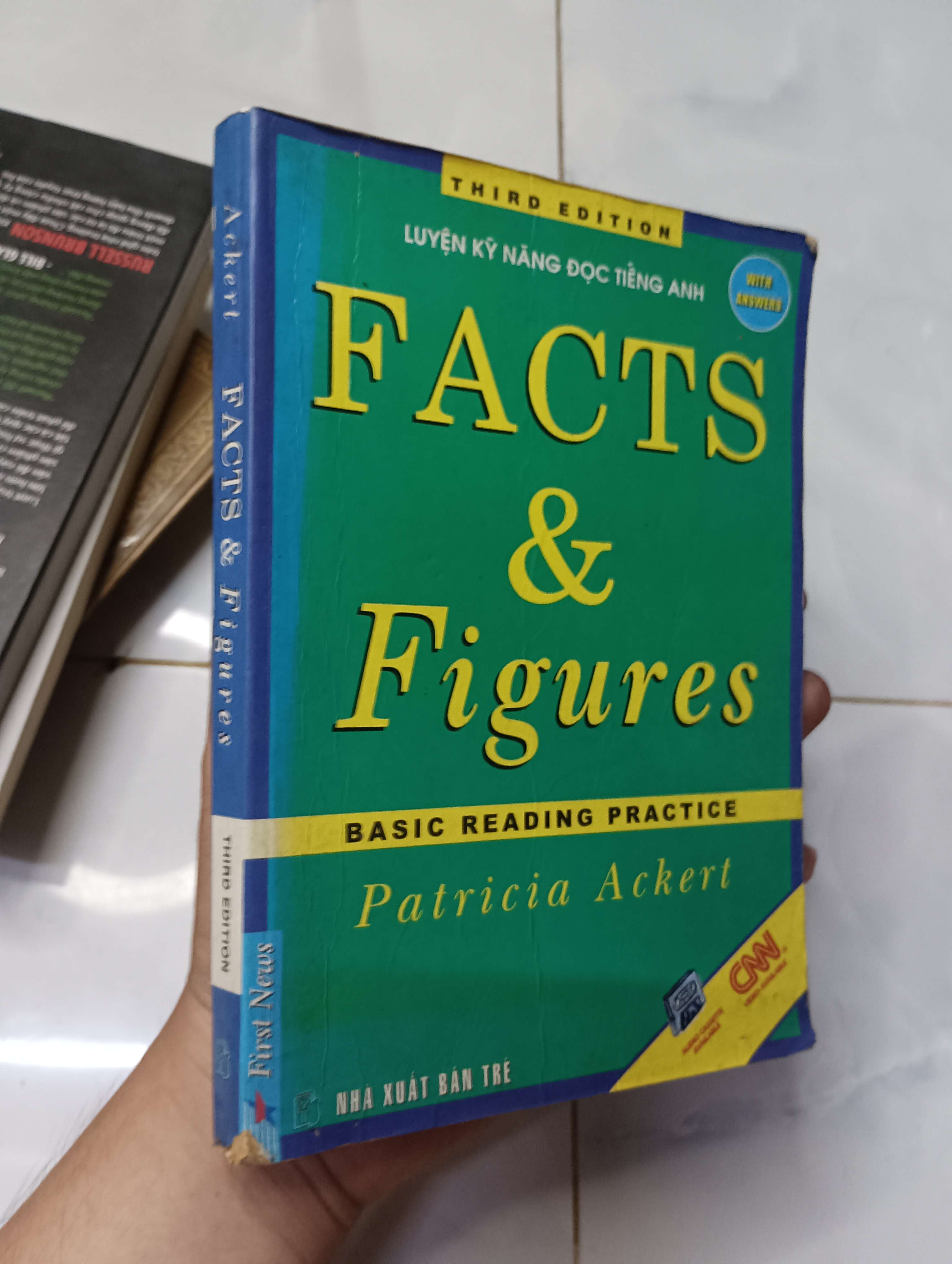 Facts & Figures - Basic Reading Practice 2000 80% ố có viết (Sách tự học tiếng Anh) HLSC