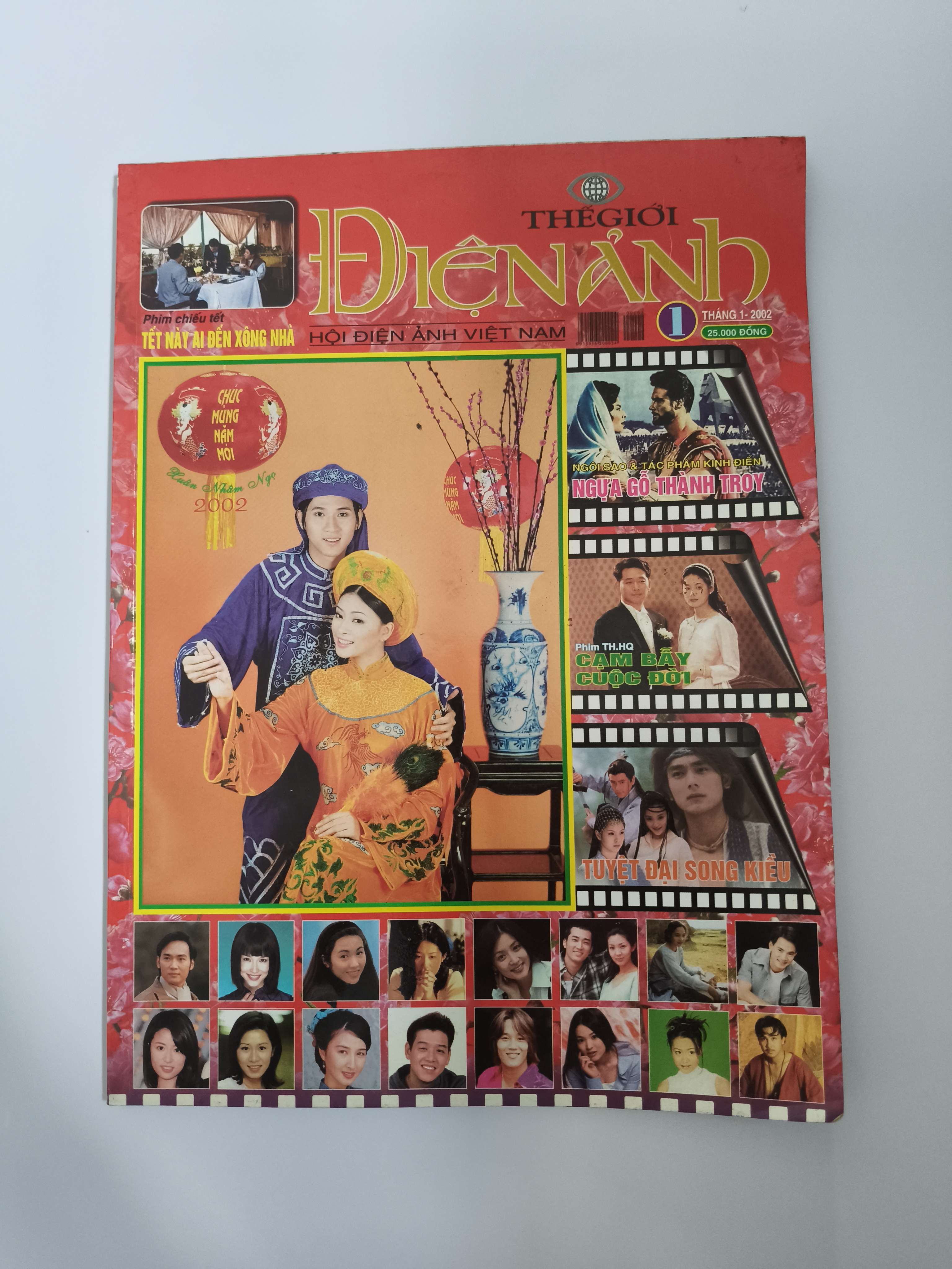 Thế giới điện ảnh (số 1 - 2002) - 90 trang - in màu - Giấy Couch (Sách kiến thức tổng hợp) ANTQ