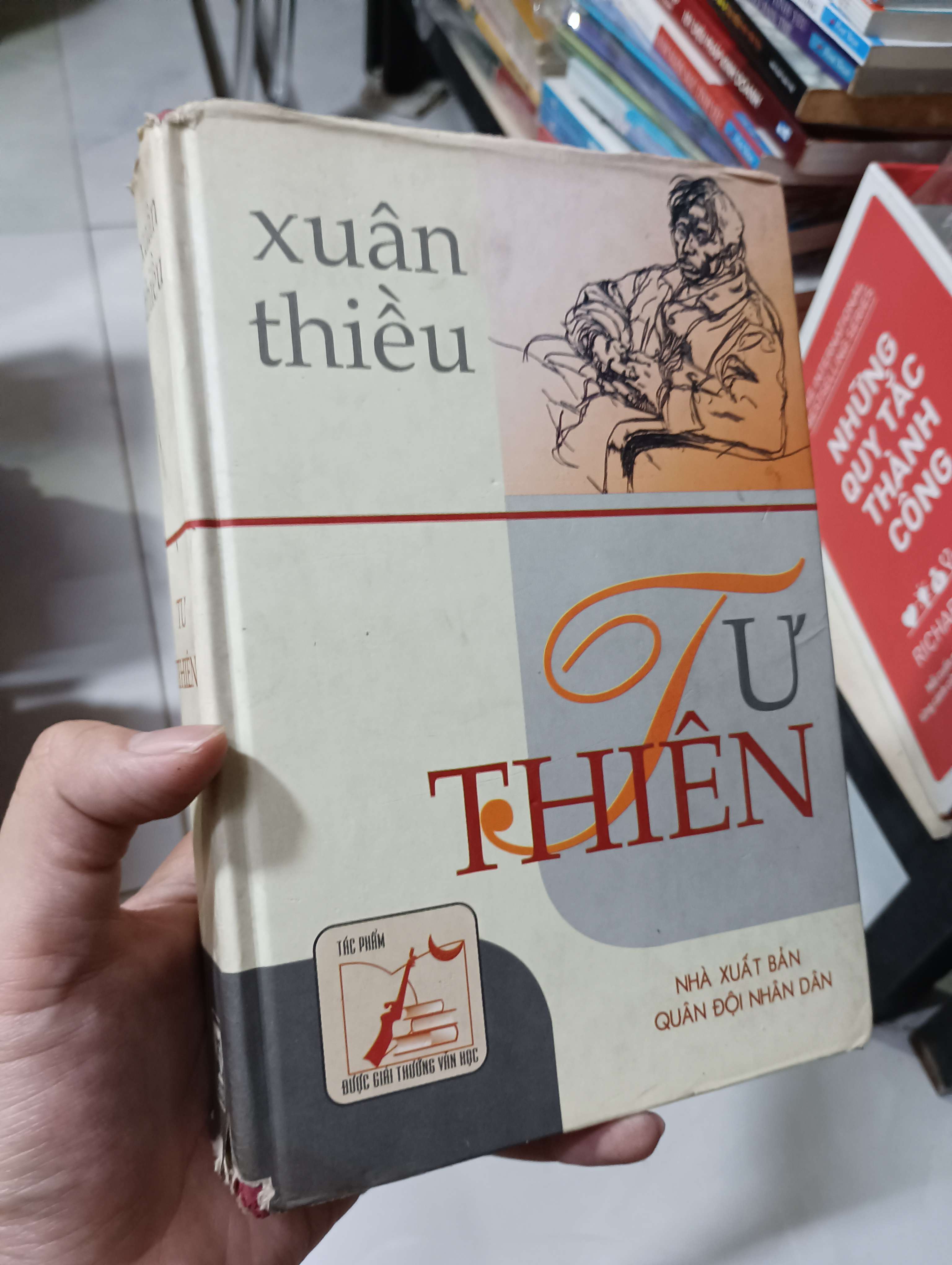 TƯ THIÊN - Xuân Thiều 2003 80% ố (Sách văn học) HLSC