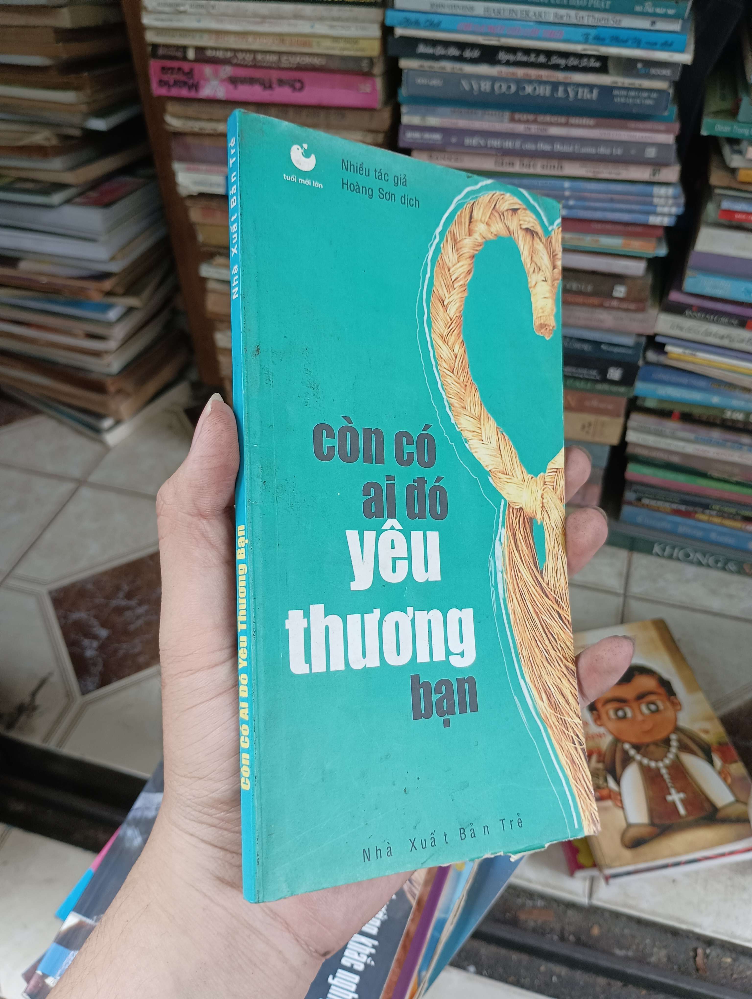 Còn có ai đó yêu thương bạn 2002 (Truyện Ngắn) BGB