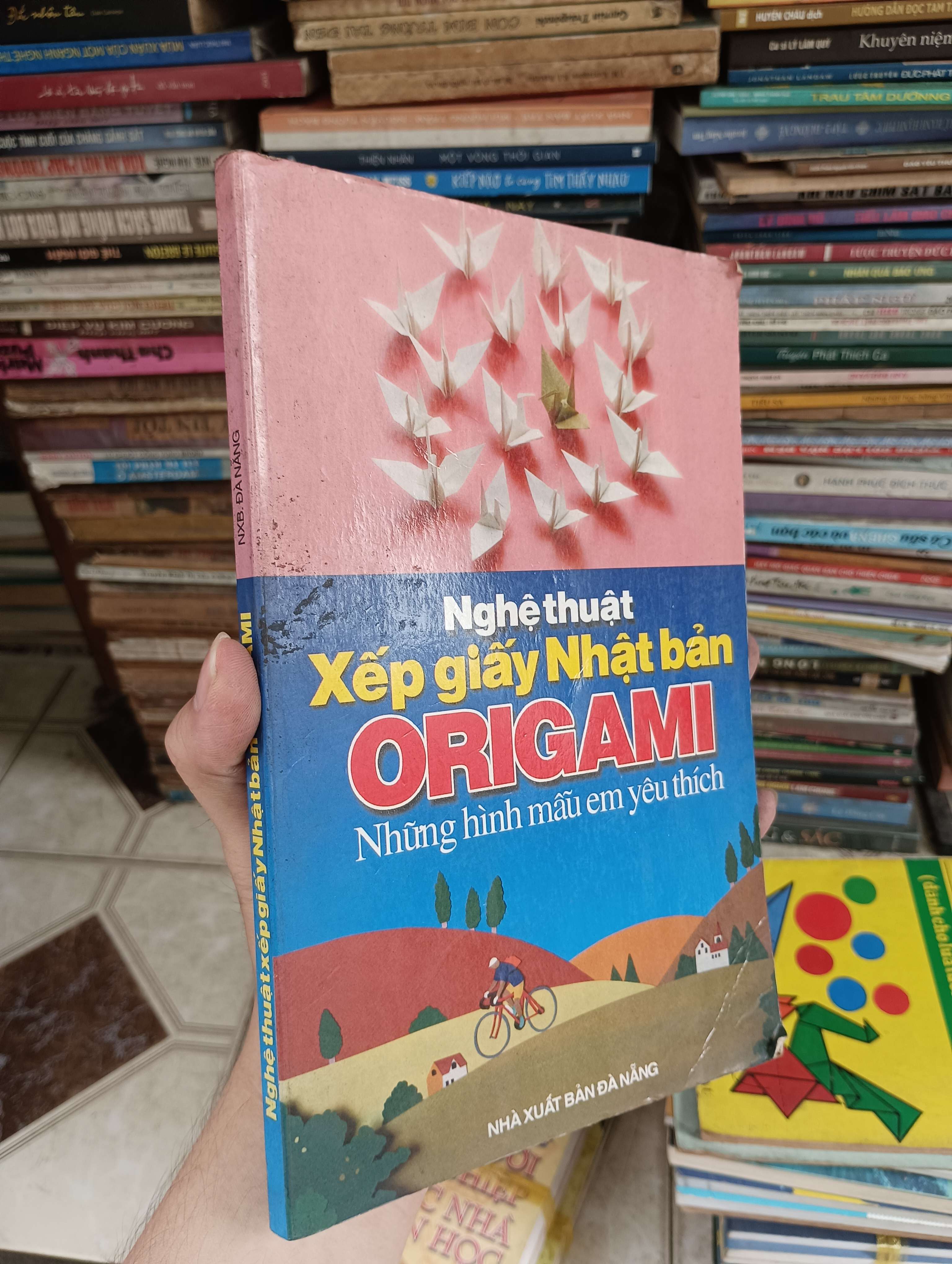 Nghệ thuật xếp giấy Nhật Bản ORIGAMI - Những hình mẫu em yêu thích 2001 (Sách kiến thức tổng hợp) BGB